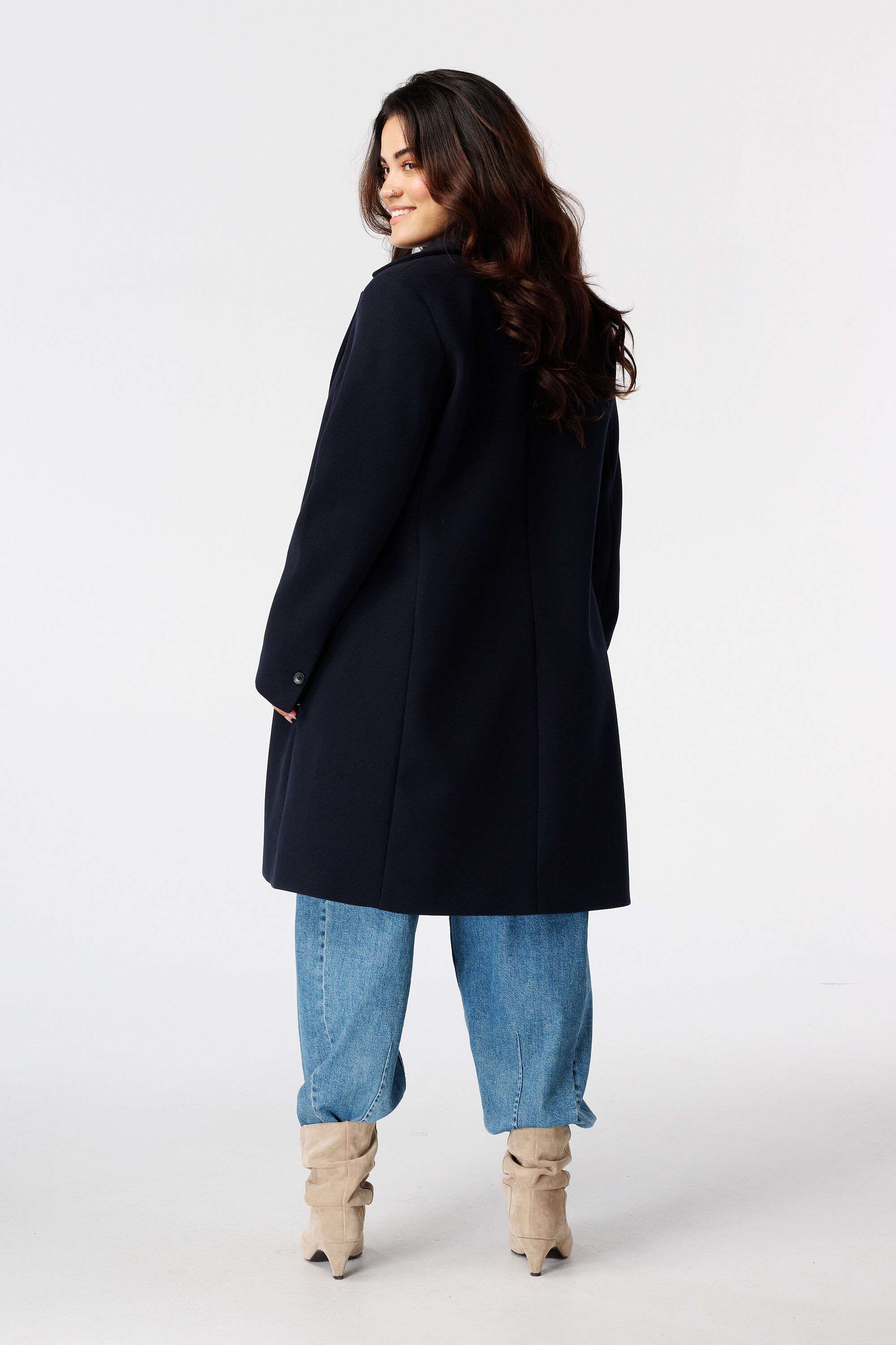 Chaqueta con botones image number 3