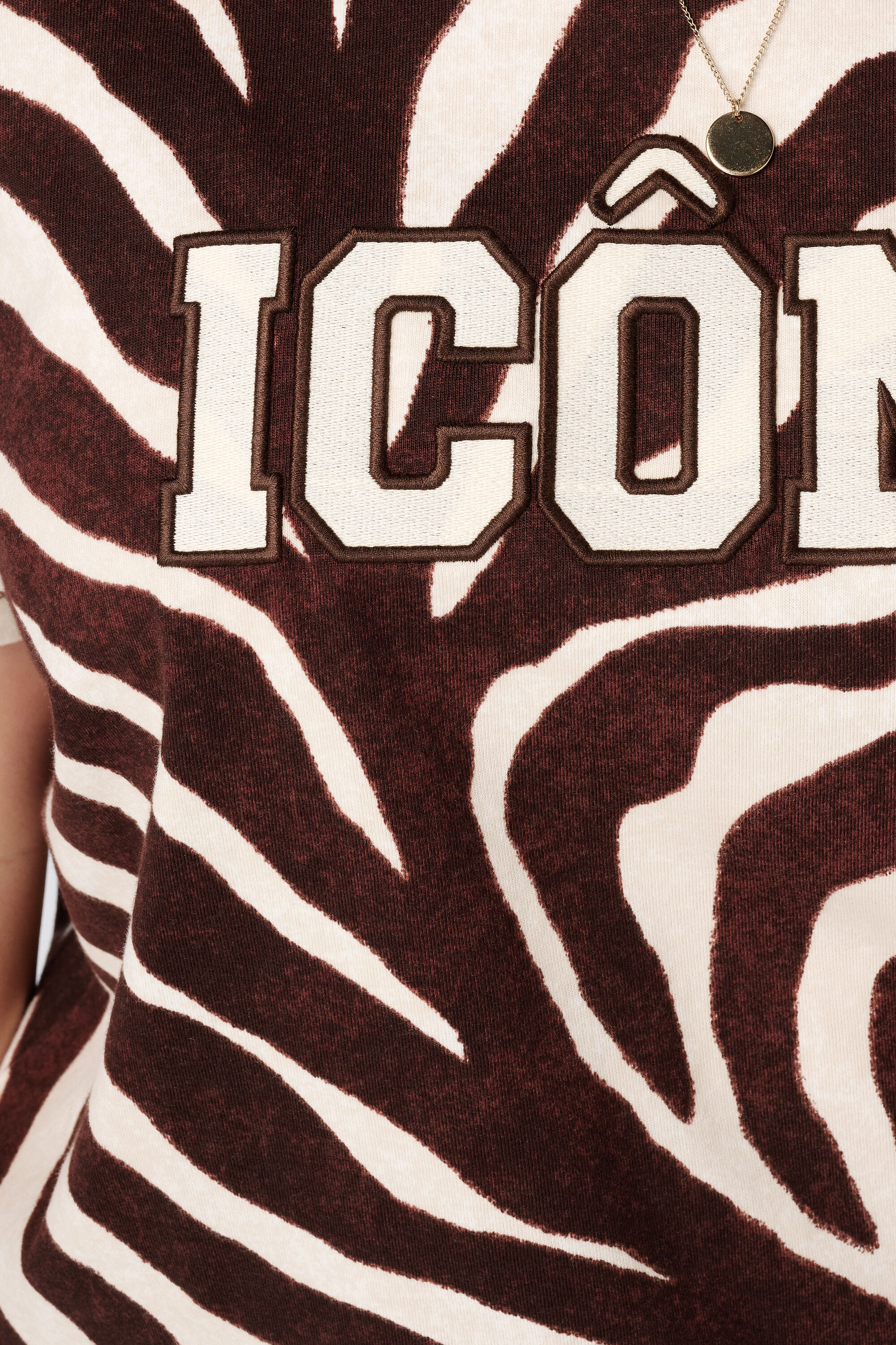 Camiseta con estampado animal image number 6