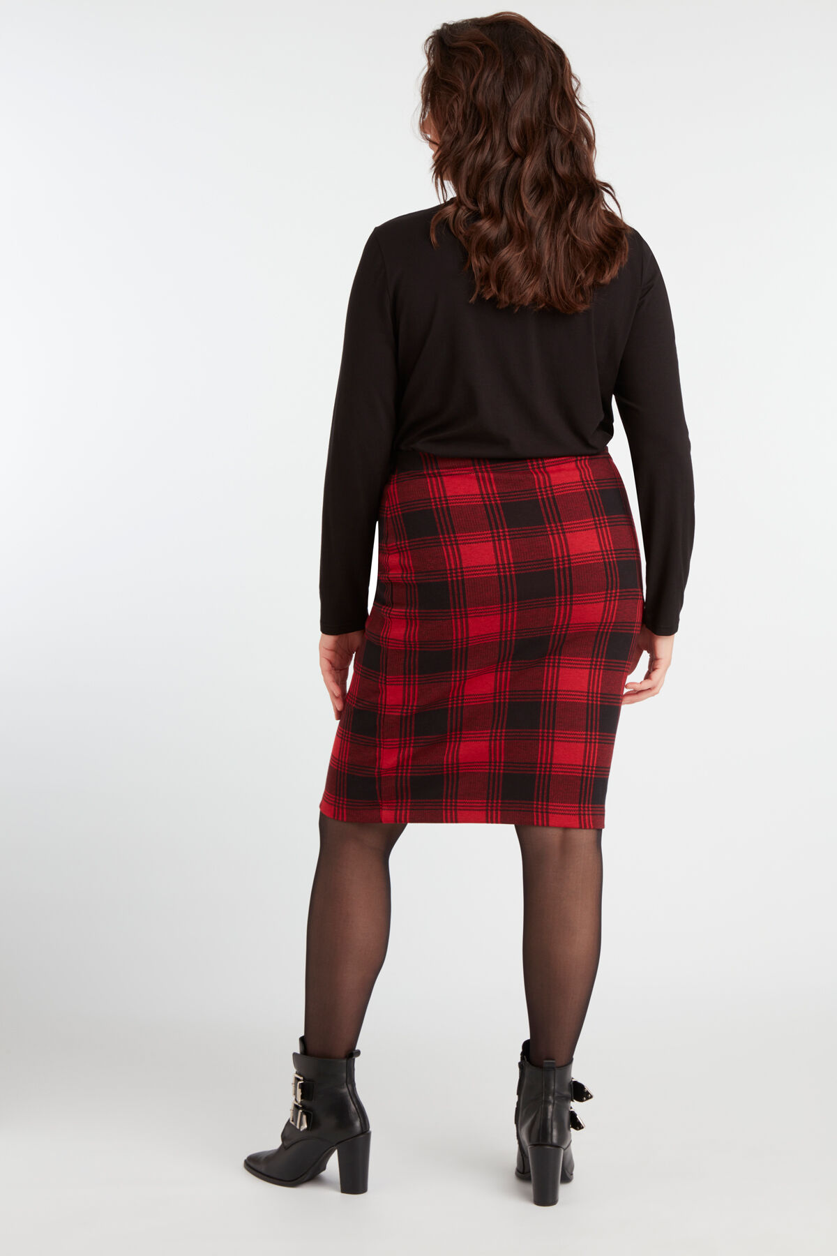 Blusa de viscosa con cuello alto image number 4