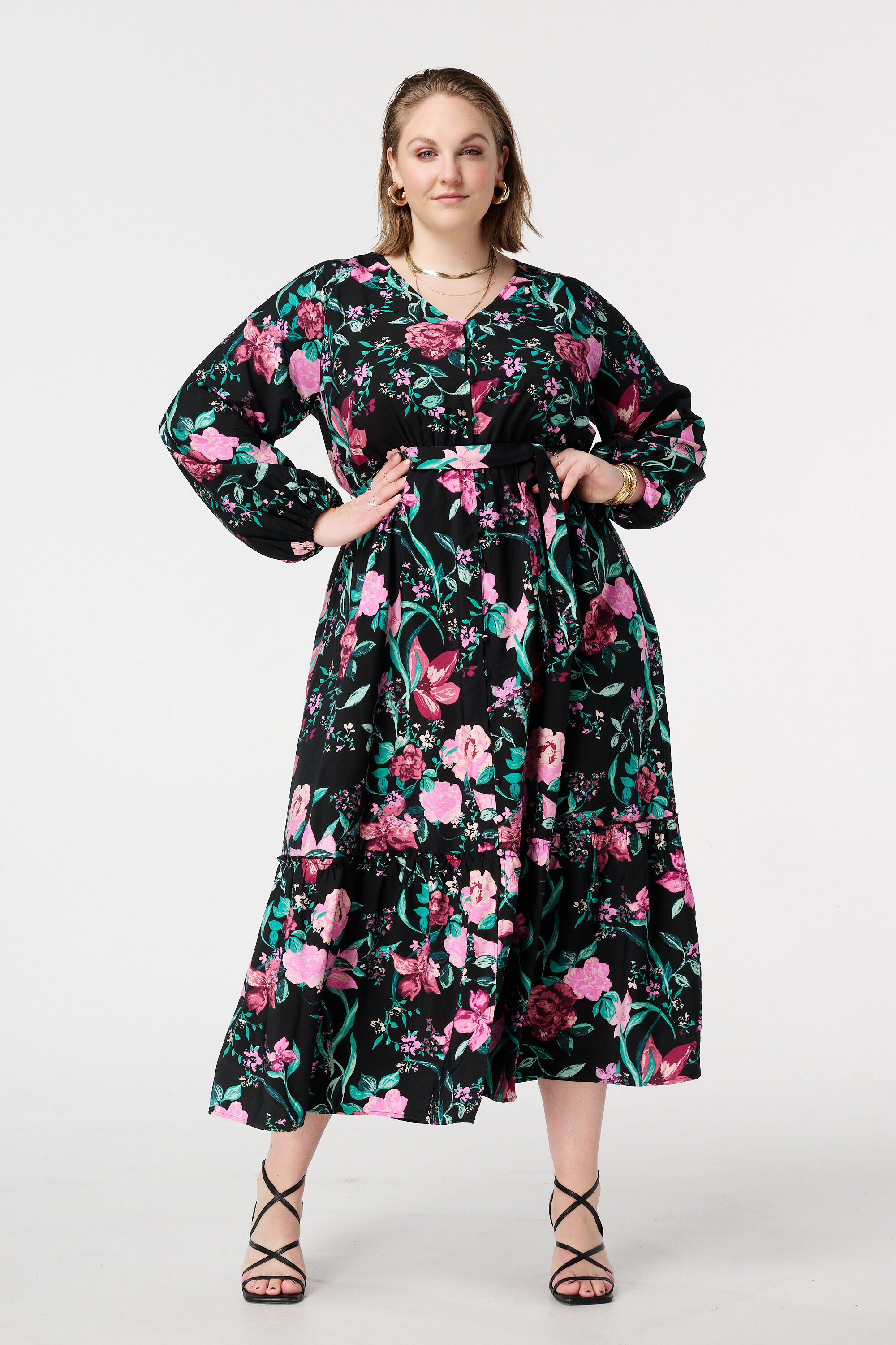 Vestido midi con cintur&oacute;n image number 5