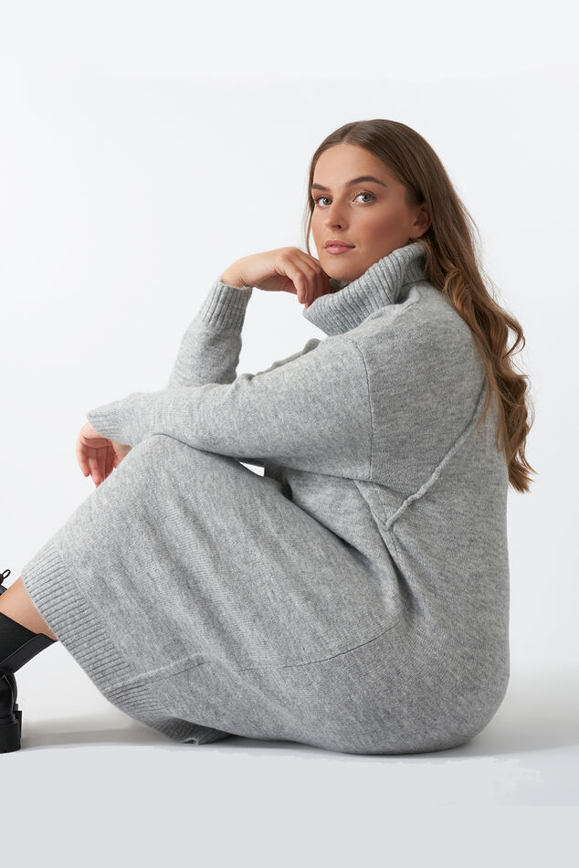 Vestido de cuello alto    image number 0