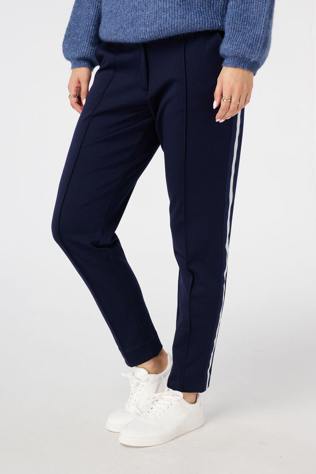 Pantalón cónico con ribete lateral image number 5