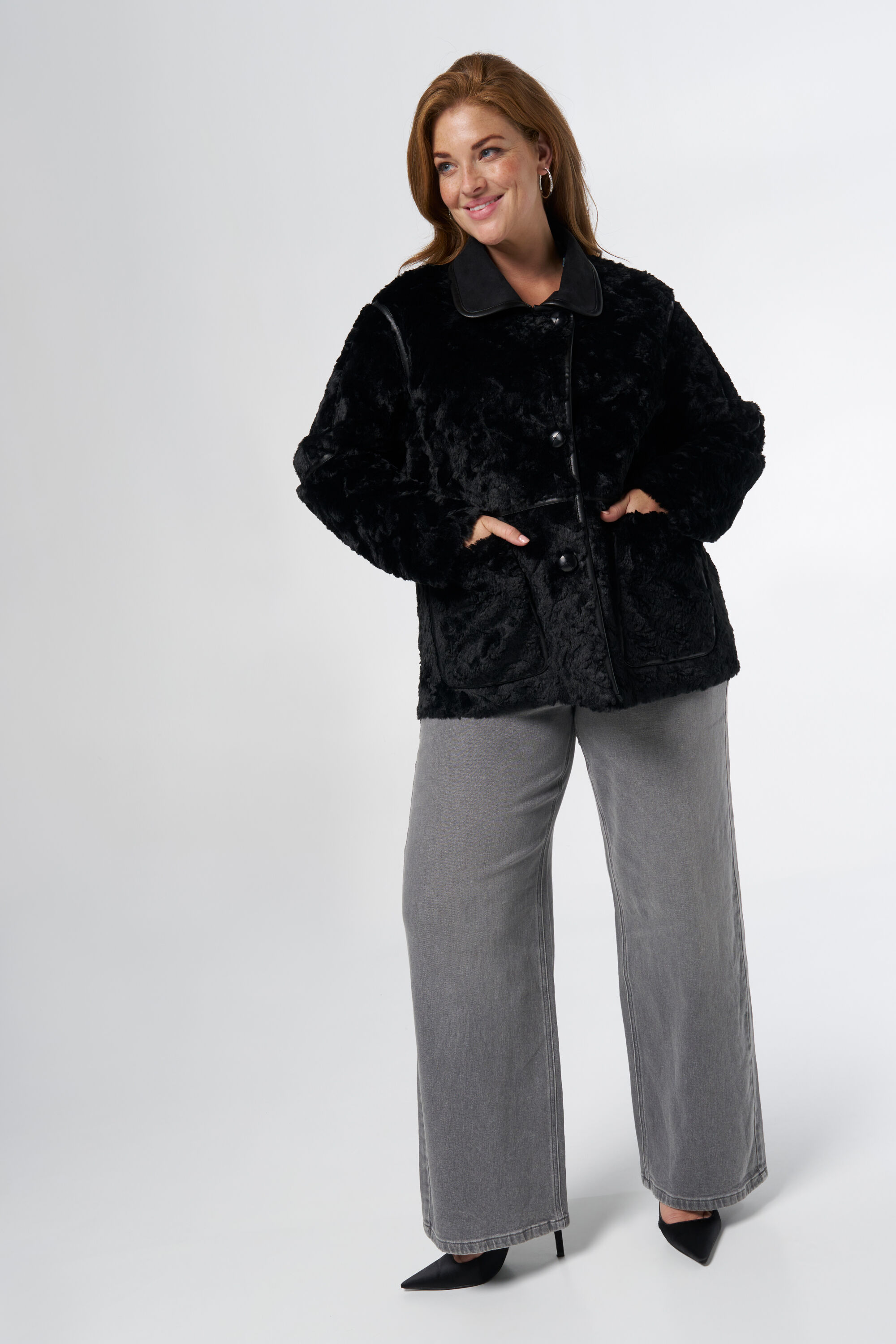 Chaqueta de piel sint&eacute;tica image number 5