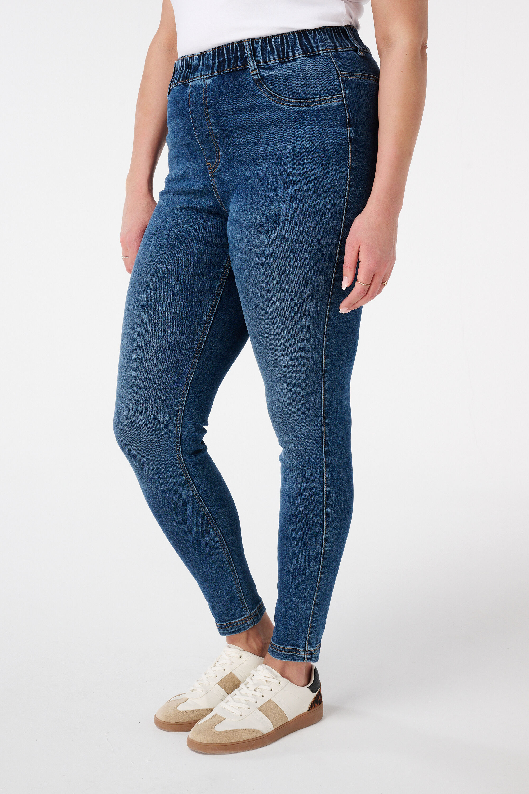 Tregging ajustado image number 5