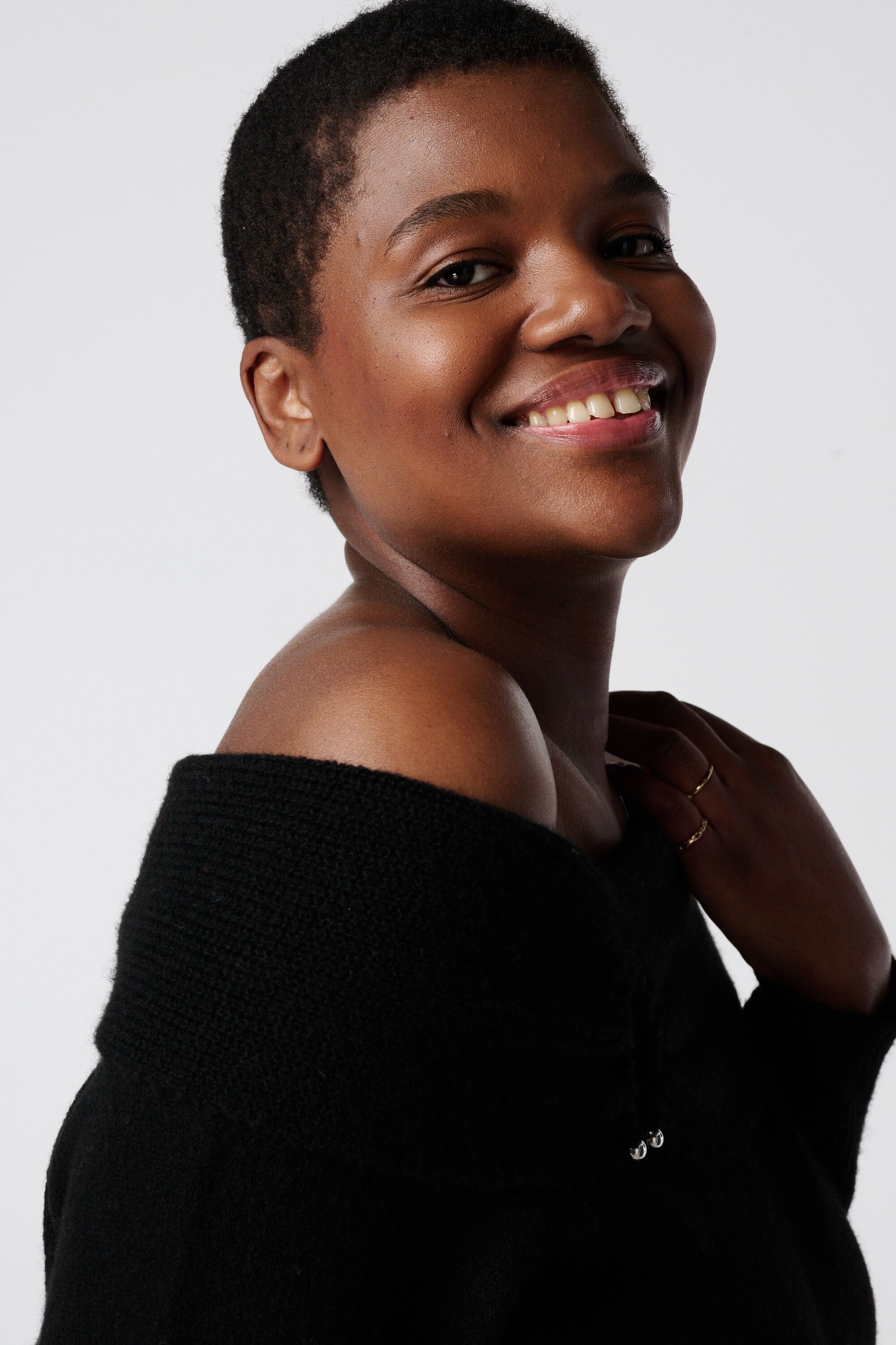 Jersey con los hombros descubiertos image number 4