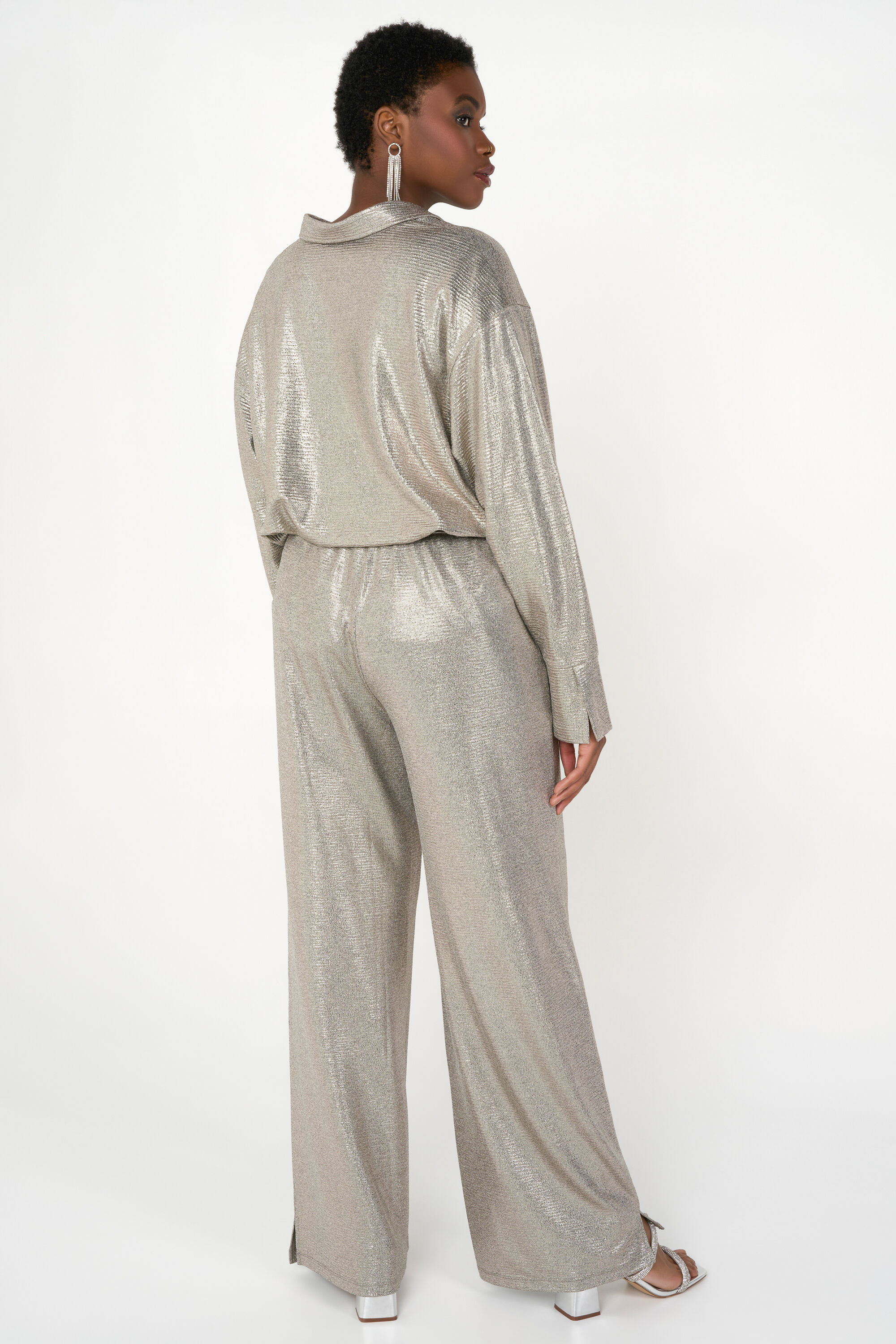 Pantalones de pernera ancha con tejido brillante image number 3