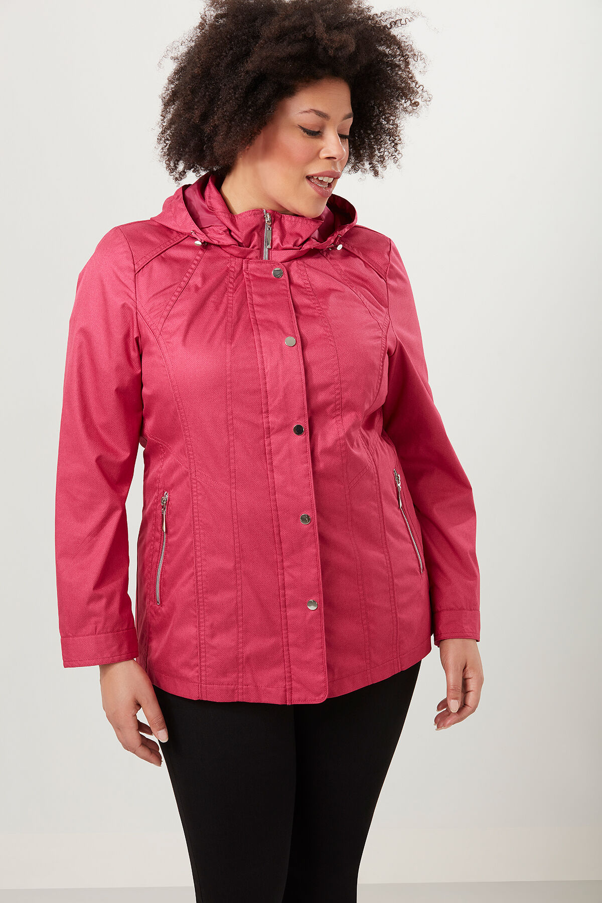 Abrigo de entretiempo con capucha desmontable image number 0