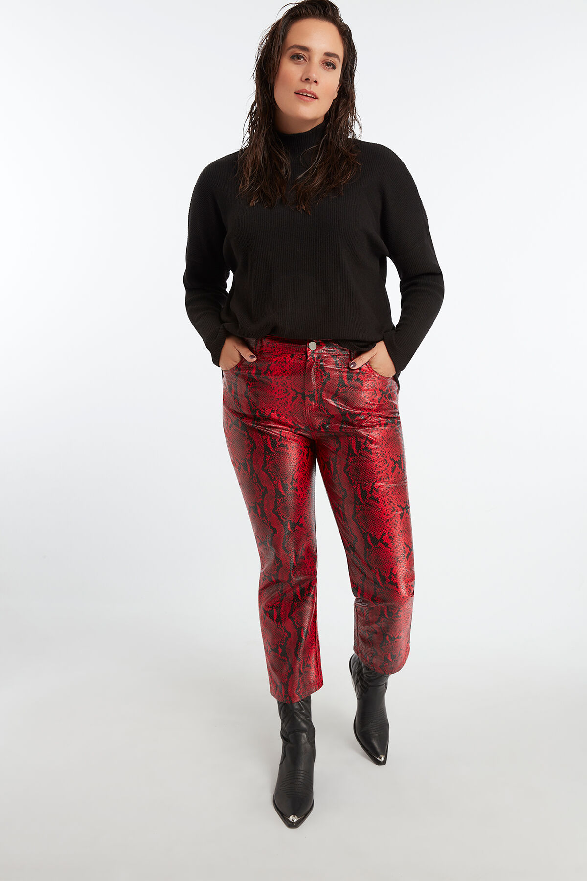 Jersey de cuello de cisne image number 5