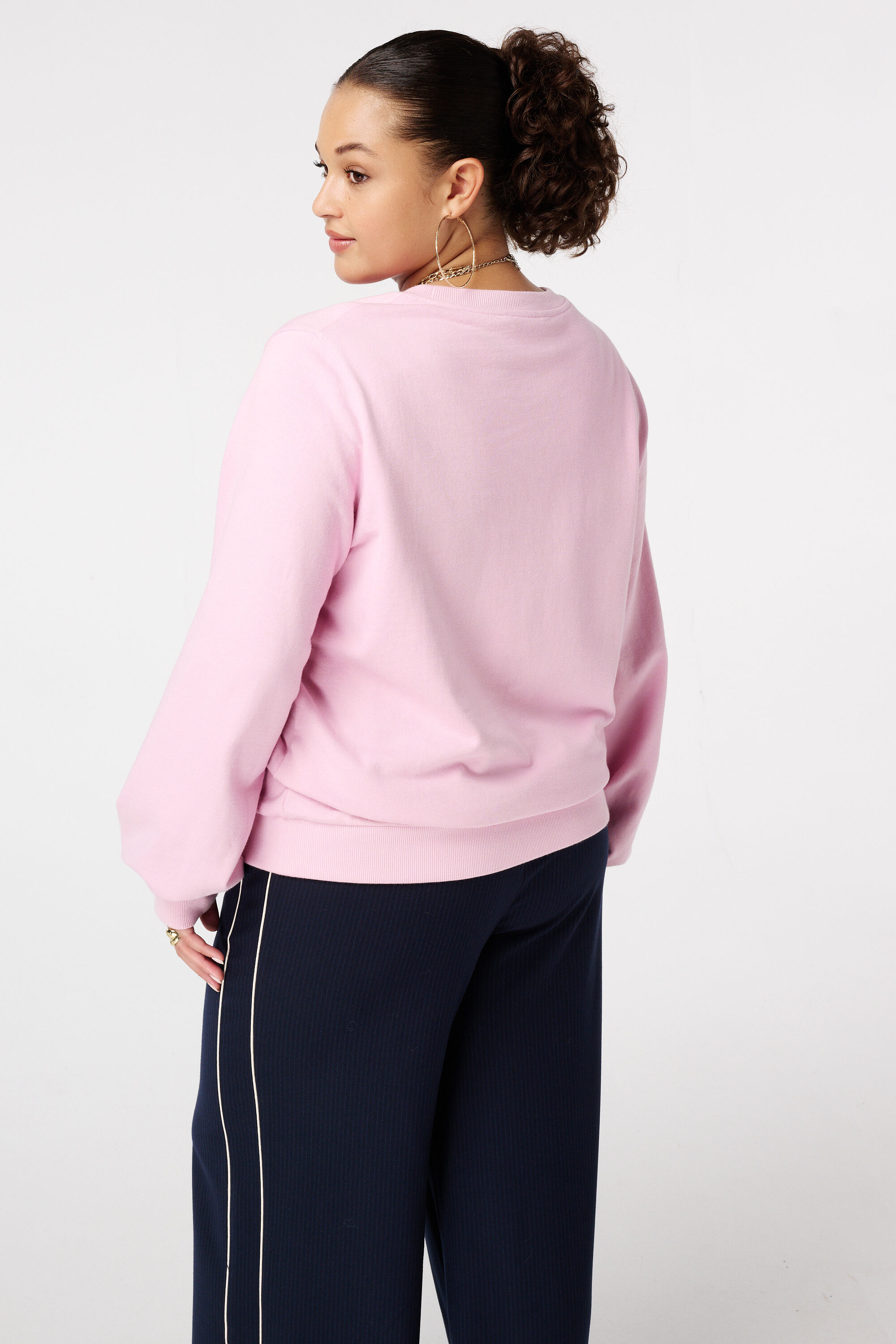 Sudadera con texto image number 3