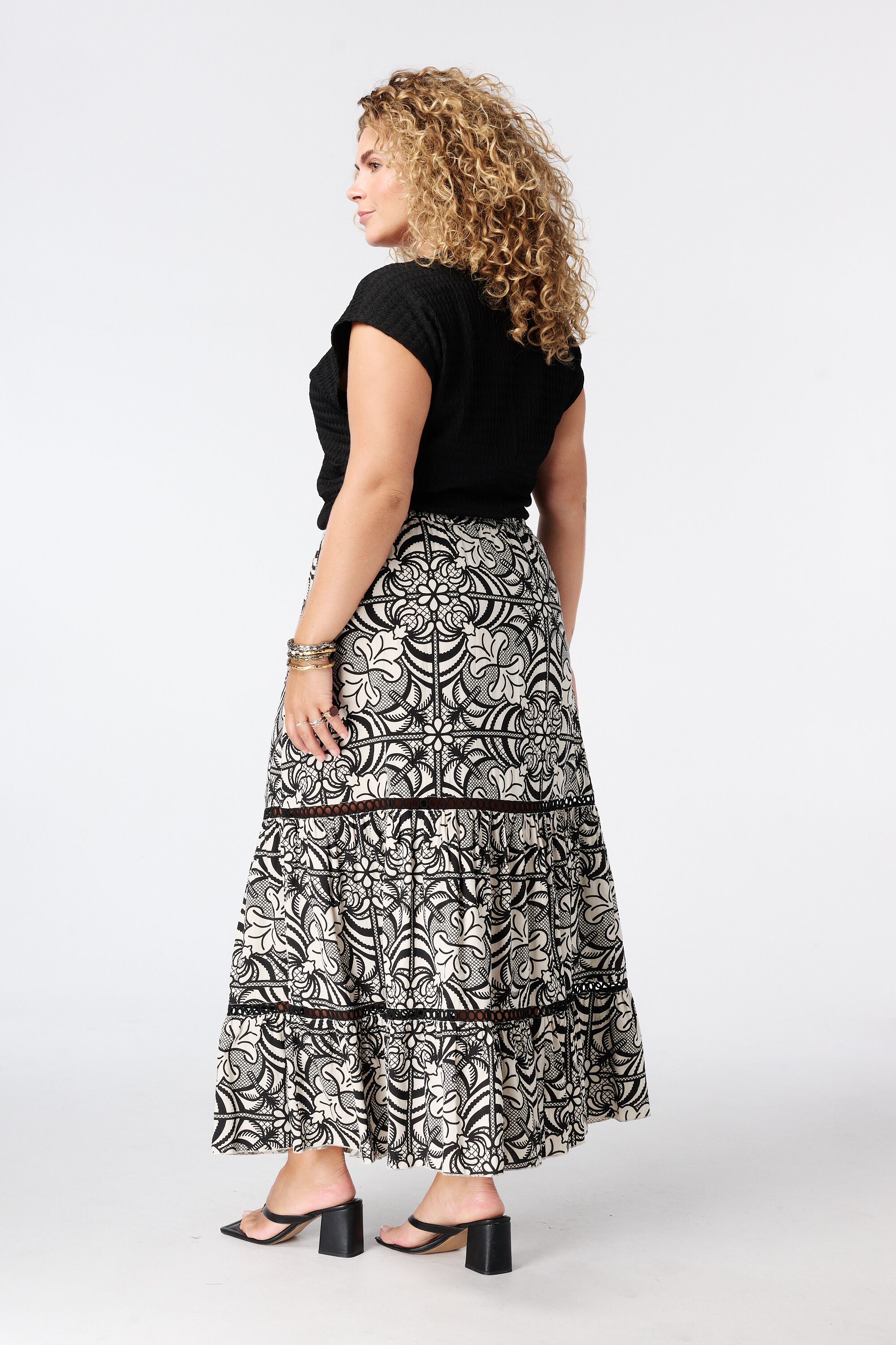 Falda maxi con estampado image number 3