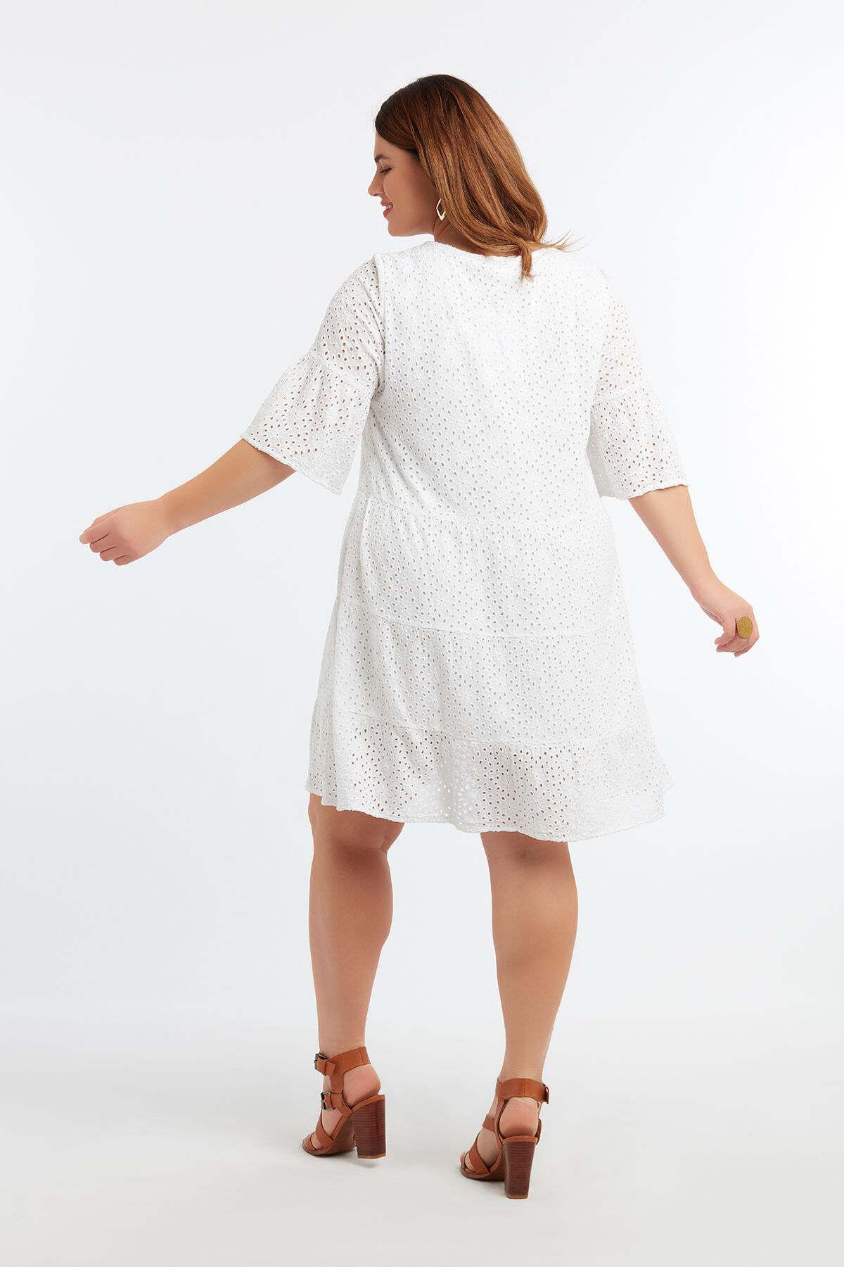 Vestido tipo t&uacute;nica con broderie image number 4