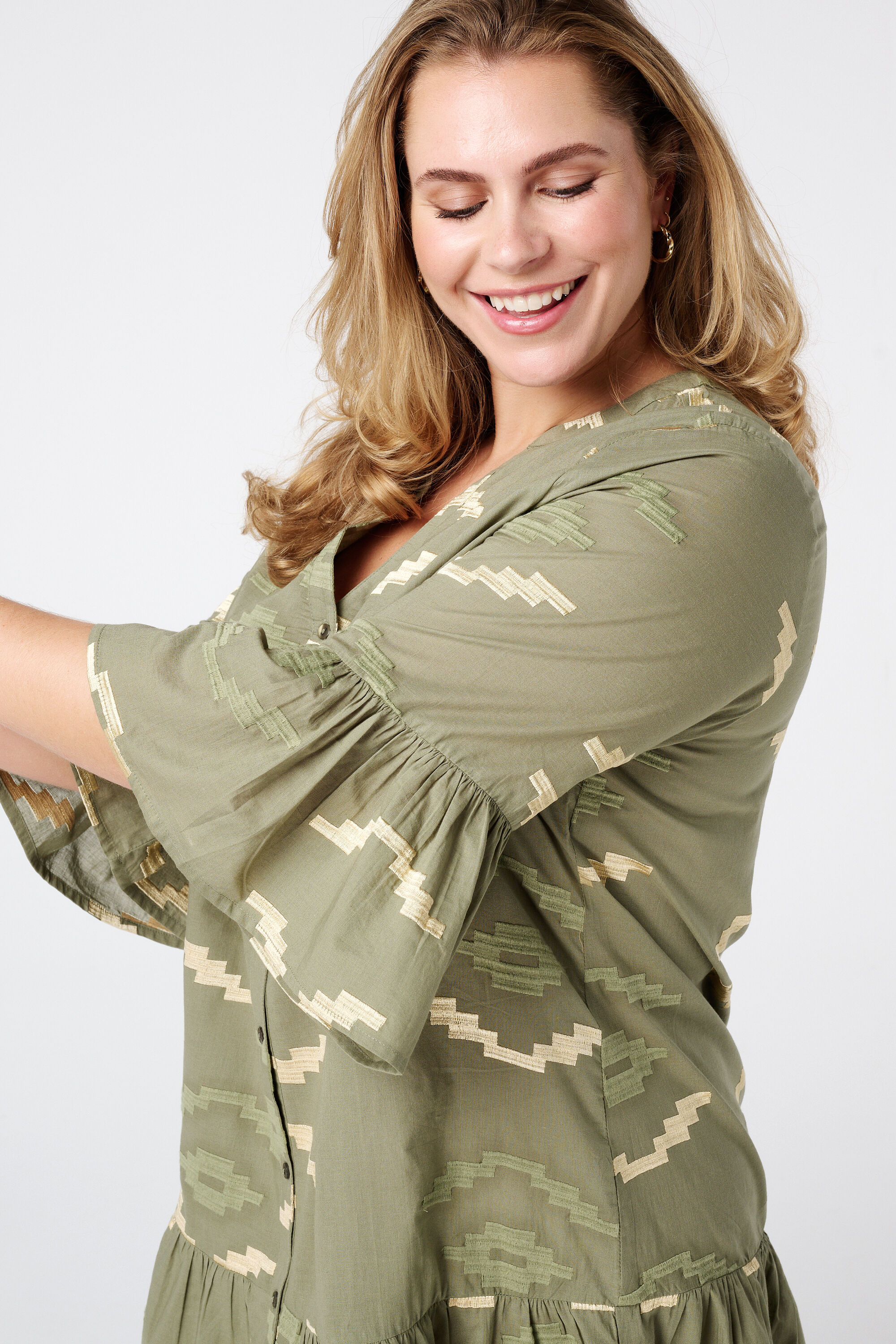 Vestido con estampado image number 4