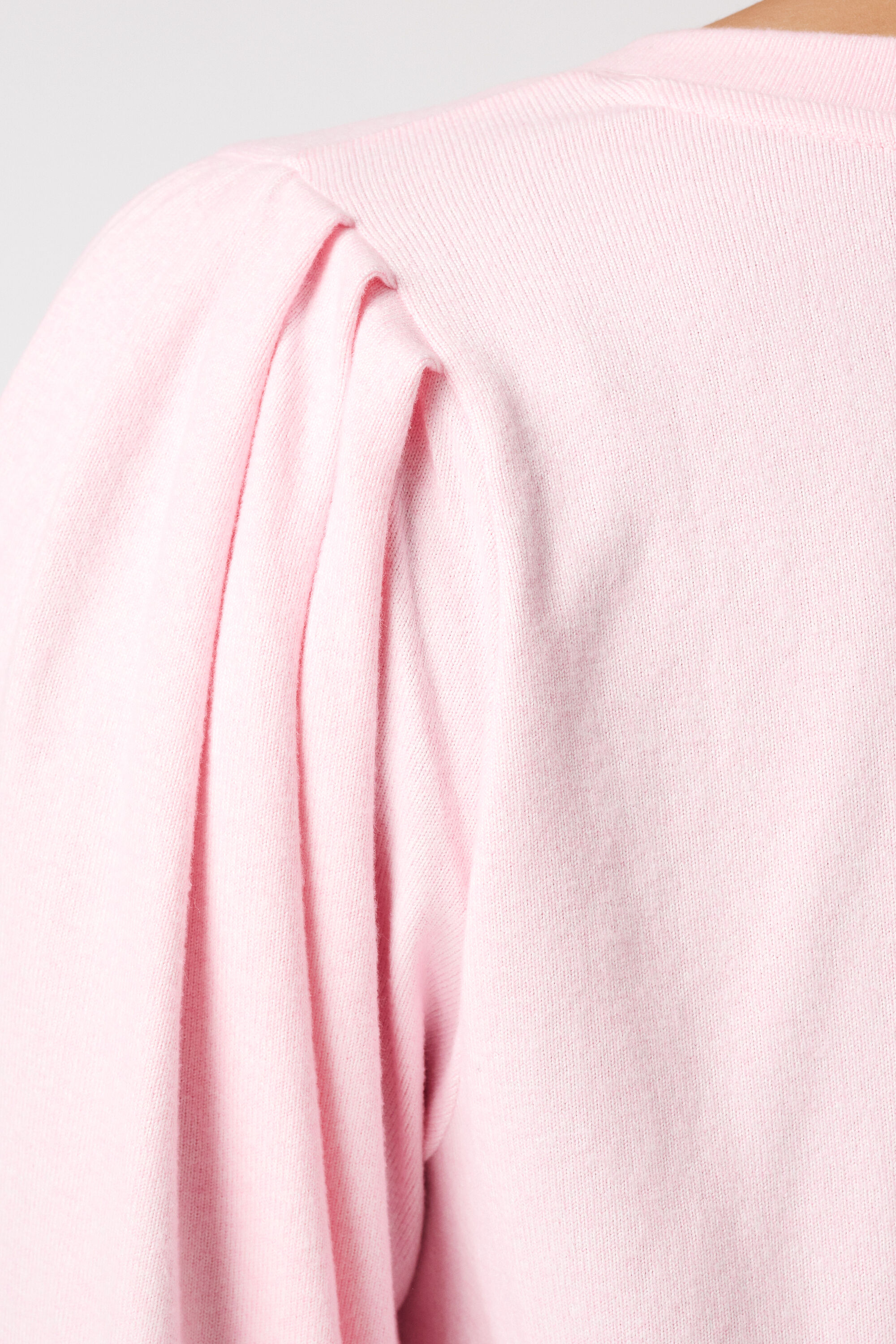 Jersey de punto fino con mangas abullonadas image number 6