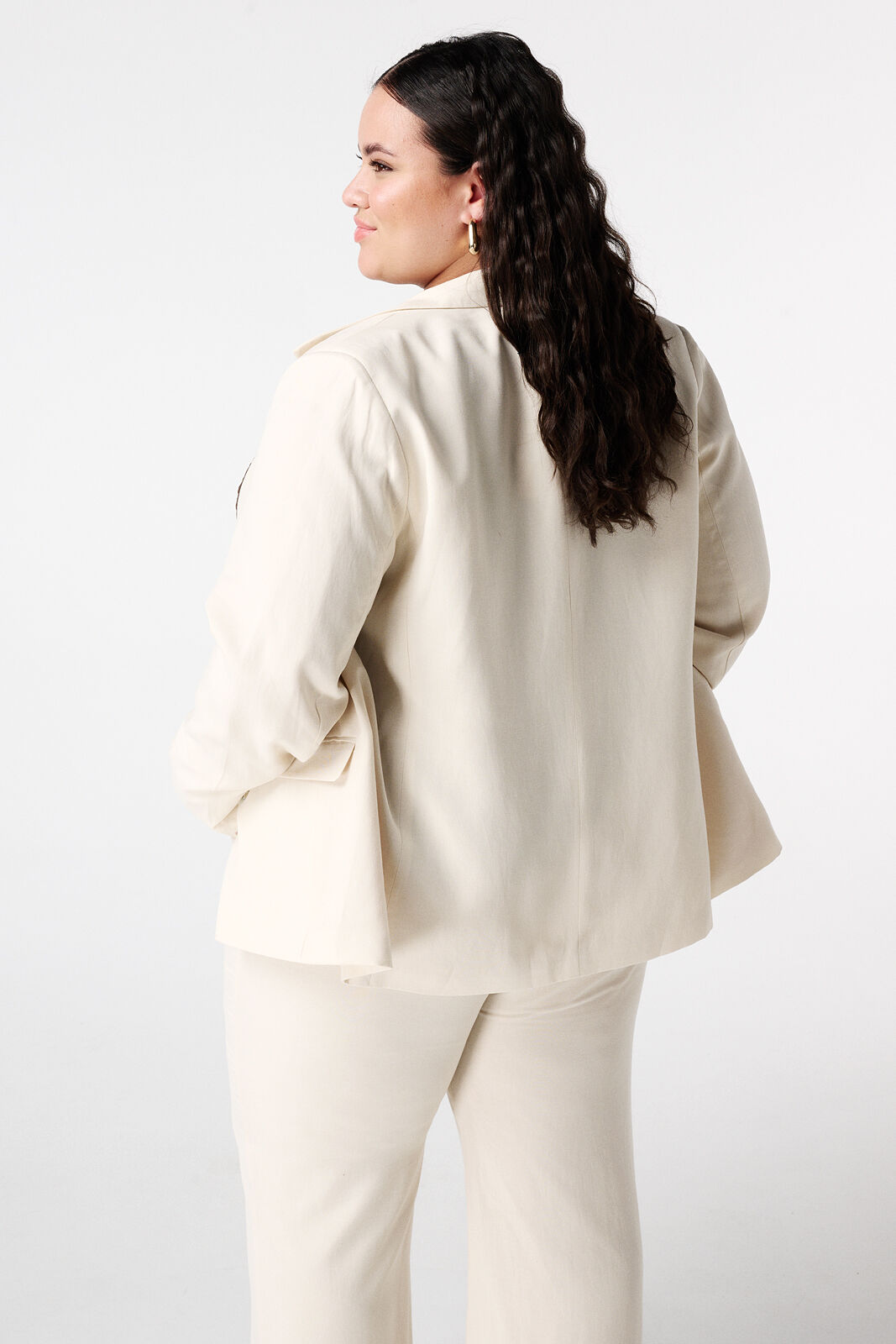 Blazer de lino image number 3