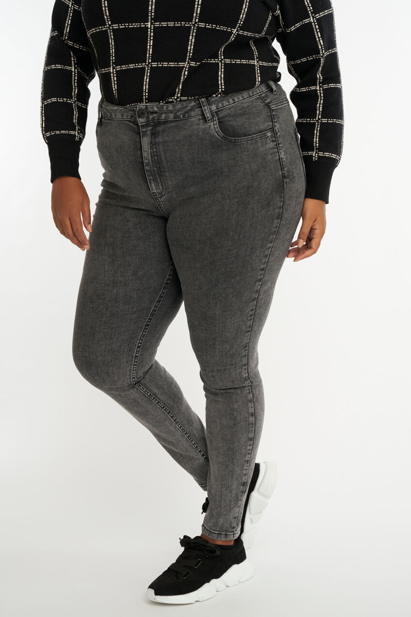 Vaqueros de pitillo CHERRY de cintura alta image number 4