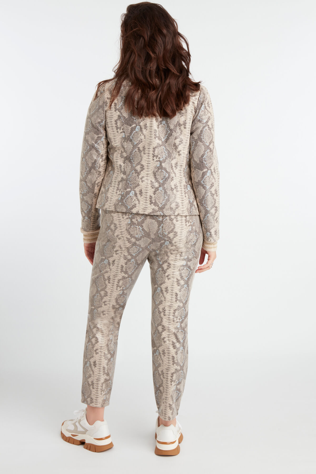 Chaqueta de cuero sint&eacute;tico image number 6