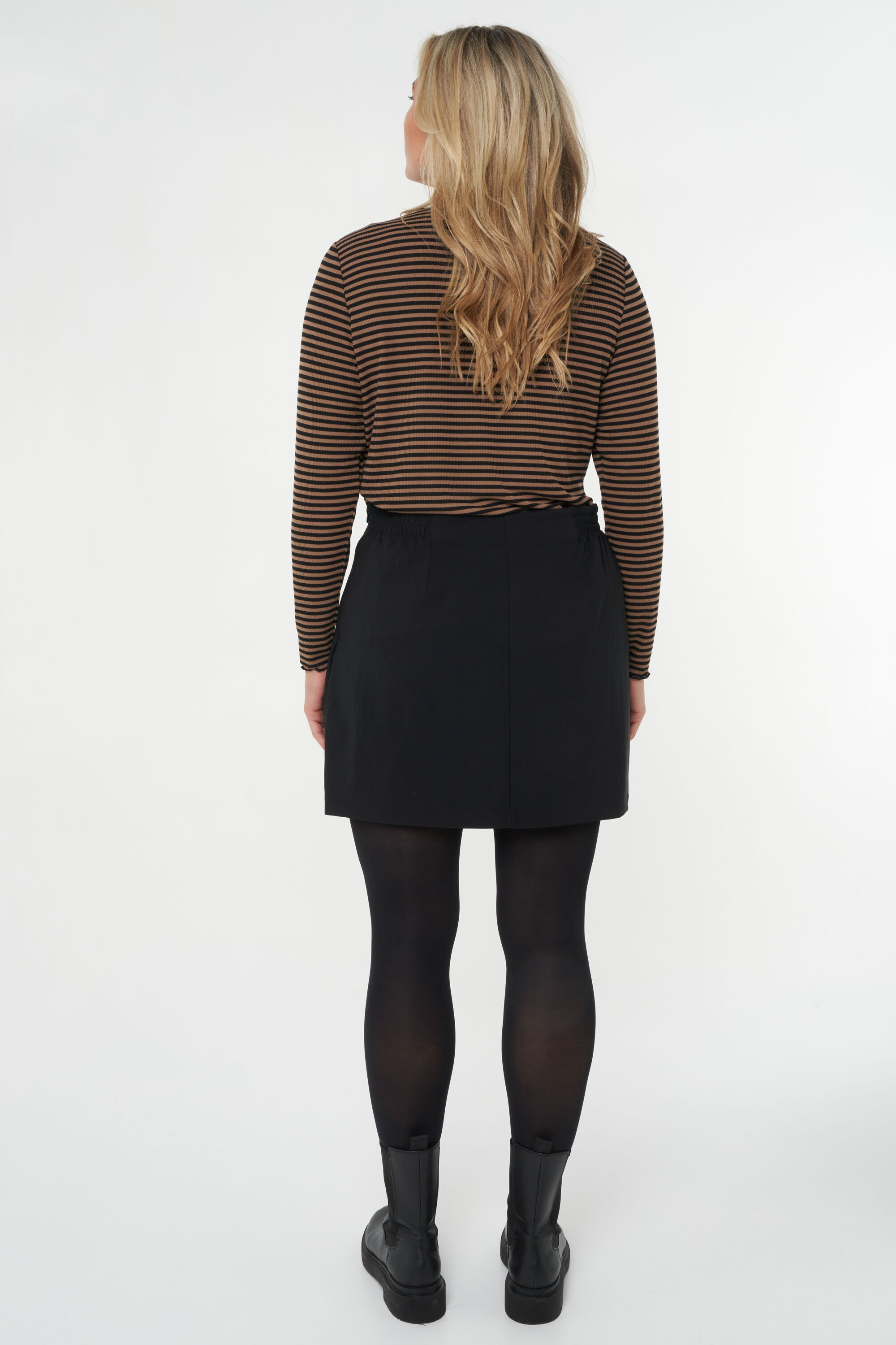 Falda-pantal&oacute;n con abertura image number 4