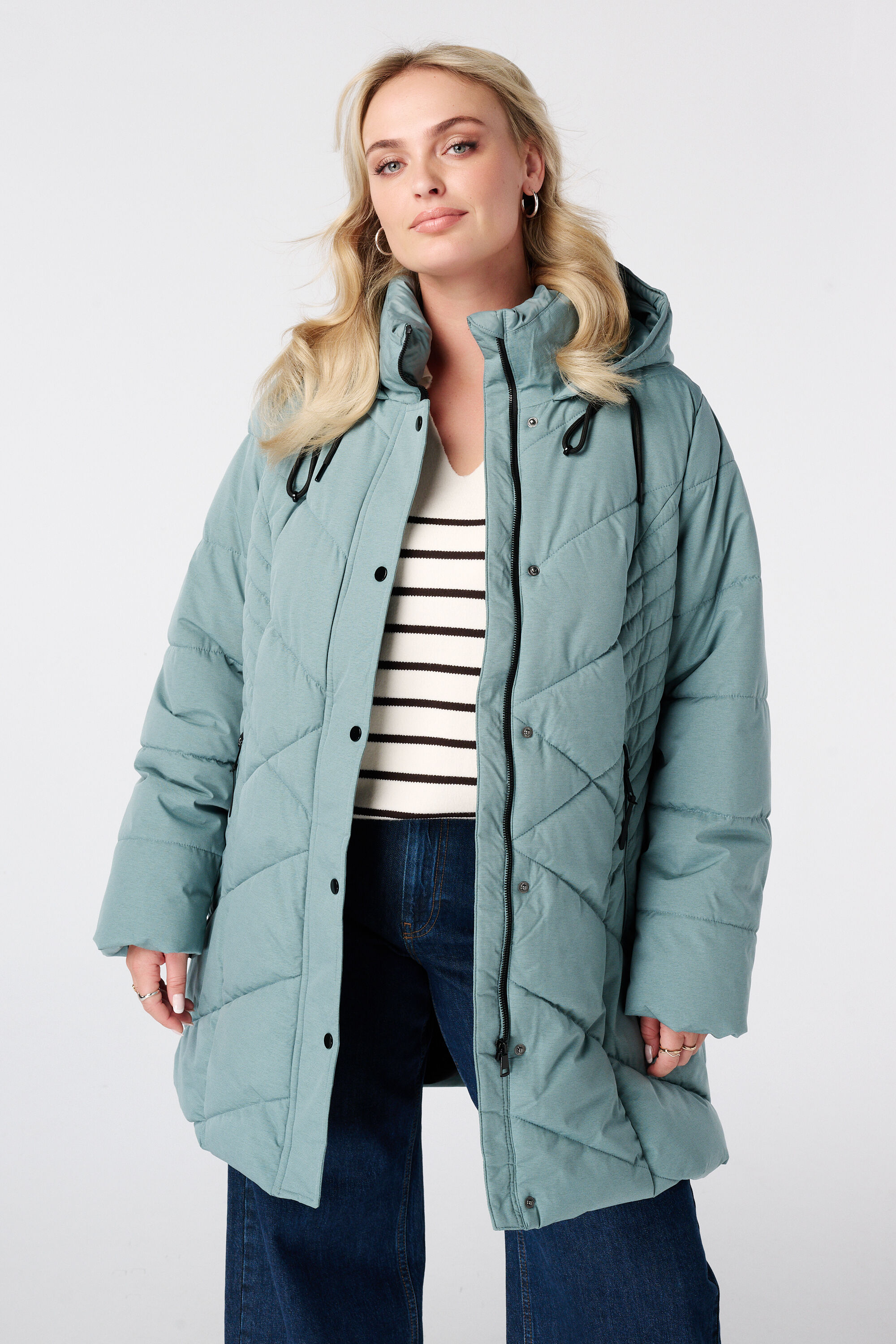 Chaqueta acolchada con capucha