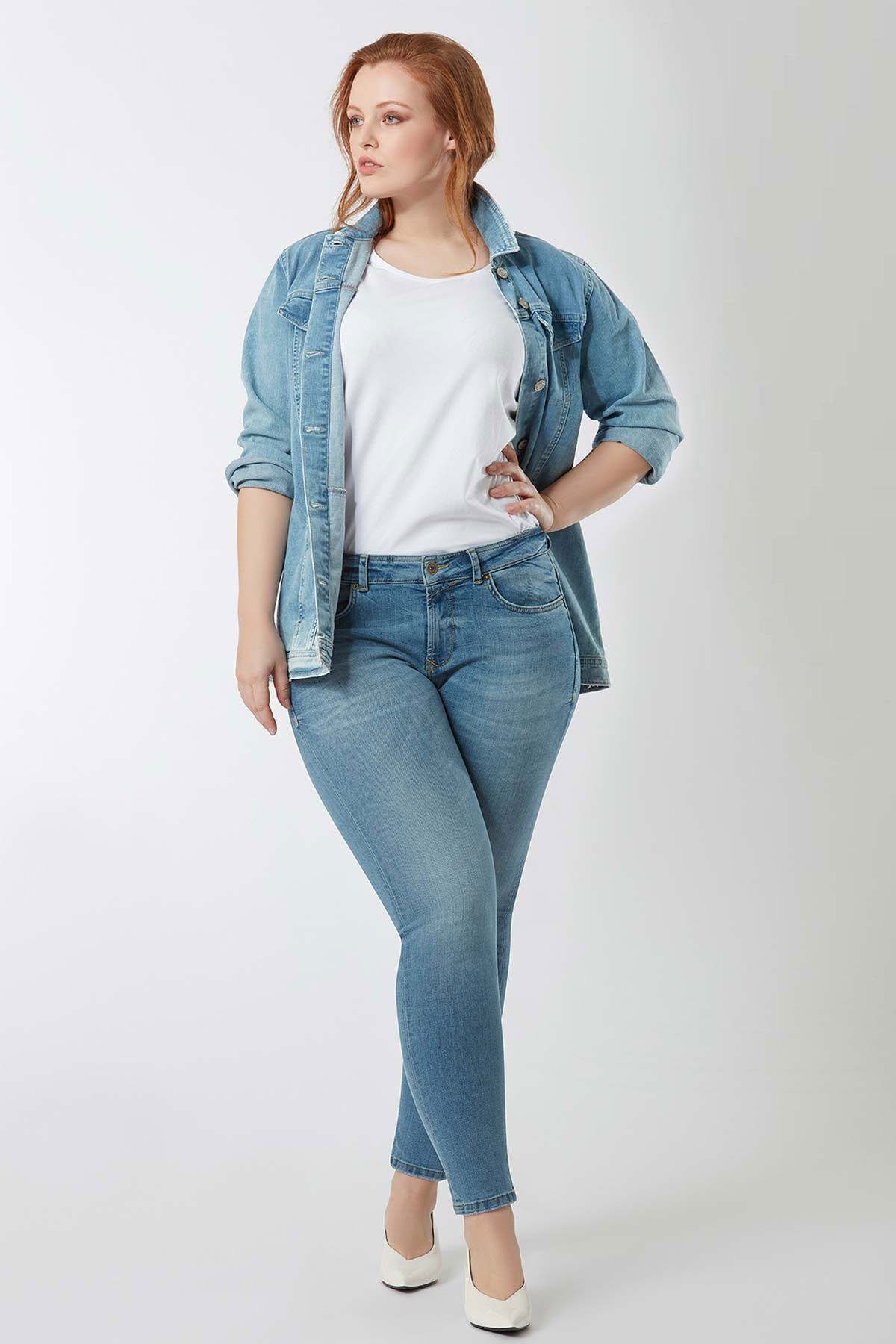 some,... vaqueros pitillo deste&ntilde;idos para figuras en forma de A image number 0