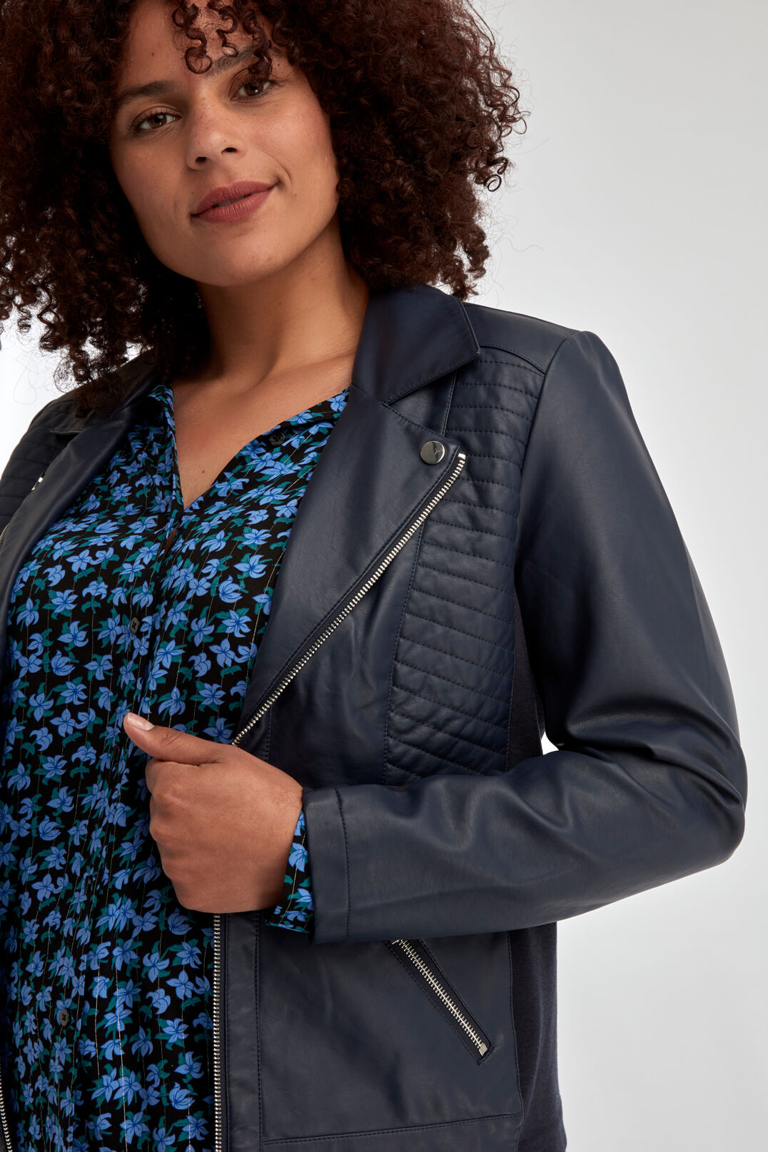 Chaqueta de cuero PU image number 4