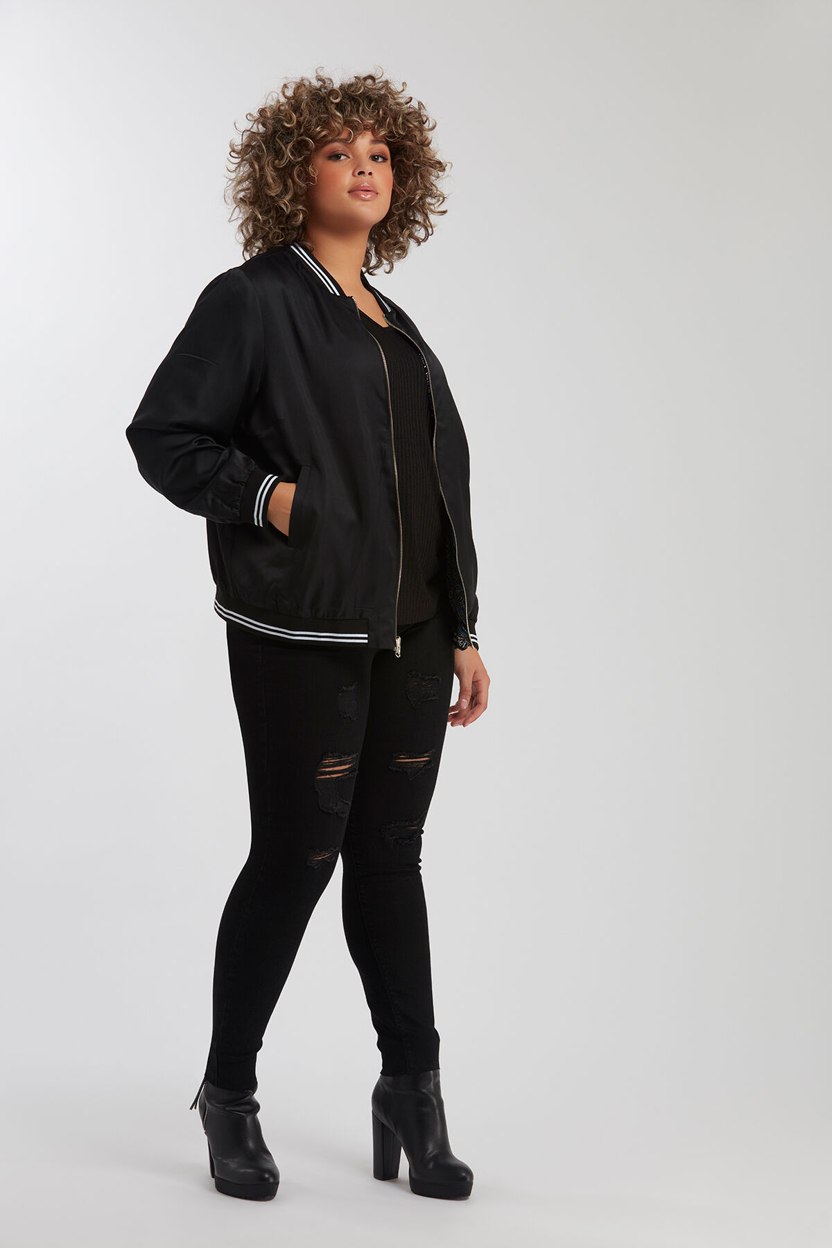 Chaqueta bomber reversible image number 5