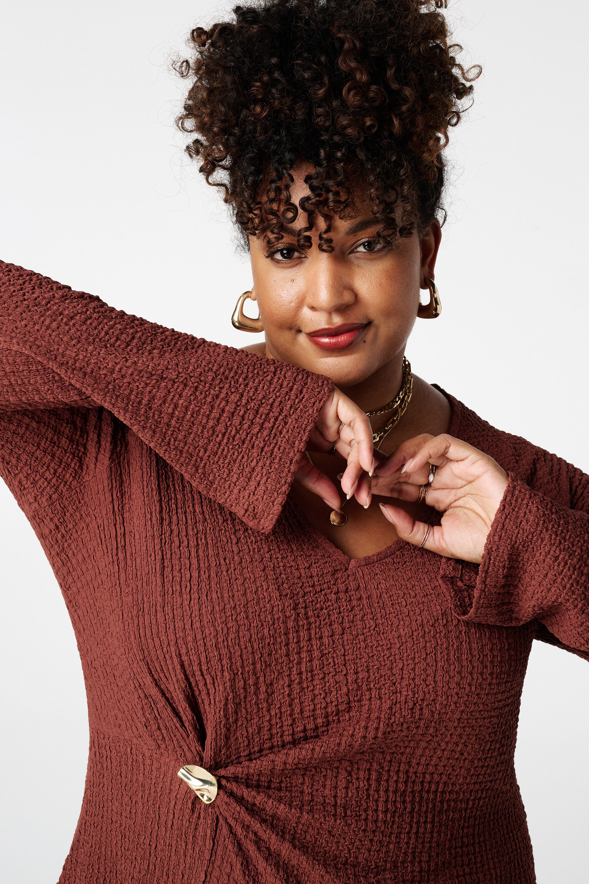 Top con detalle de nudo image number 4