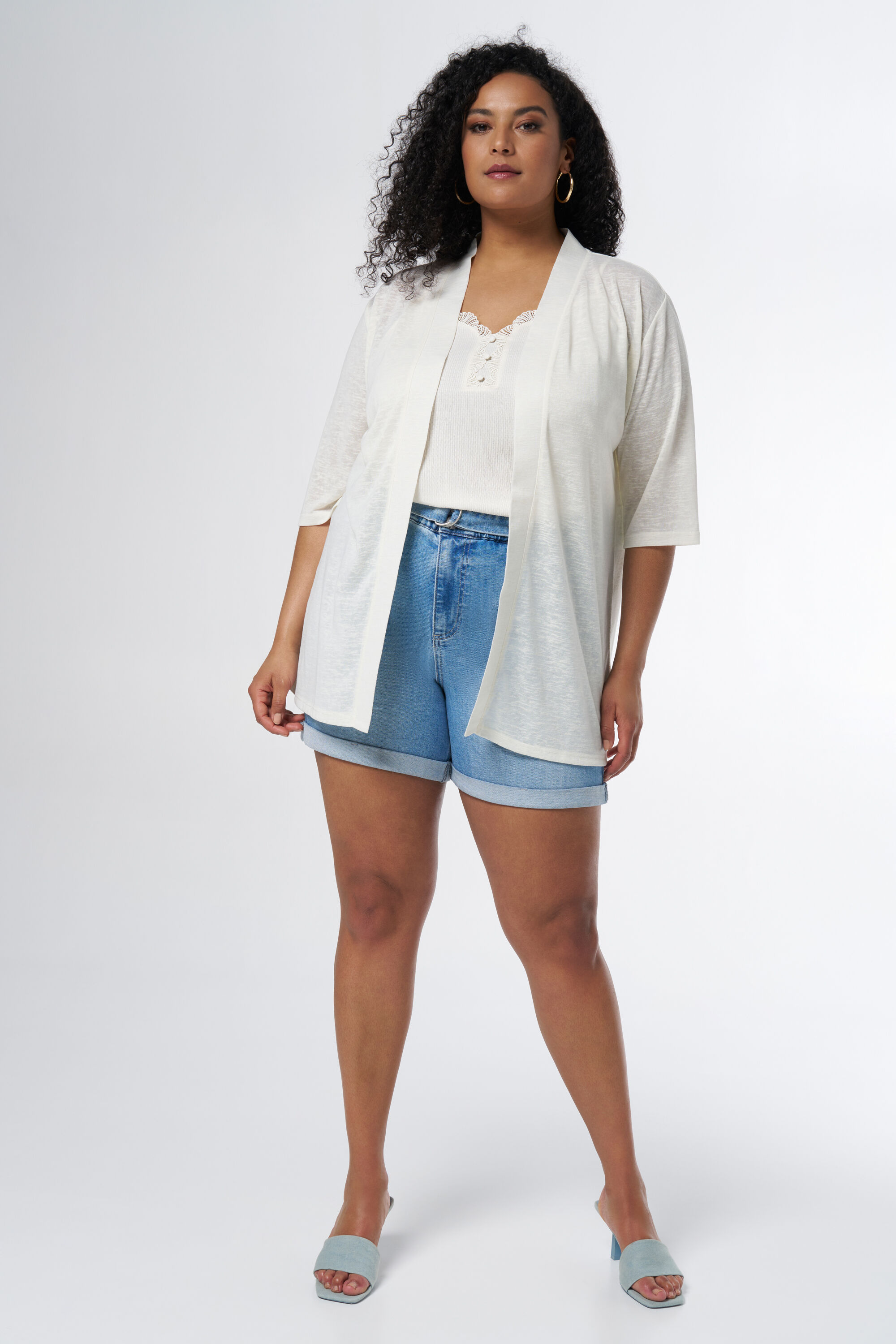 C&aacute;rdigan con mangas tres cuartos image number 5