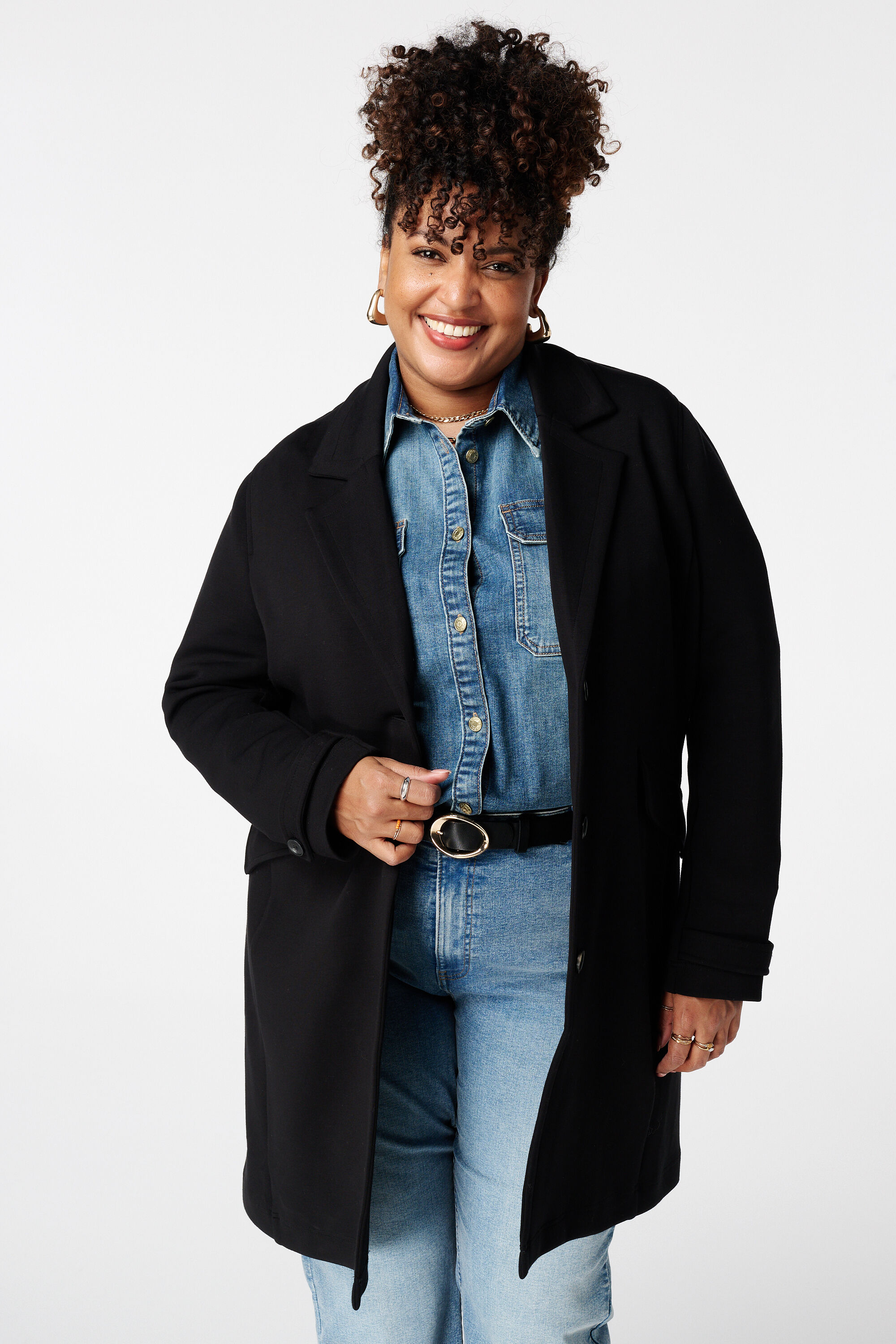 Abrigo con cierre de botones