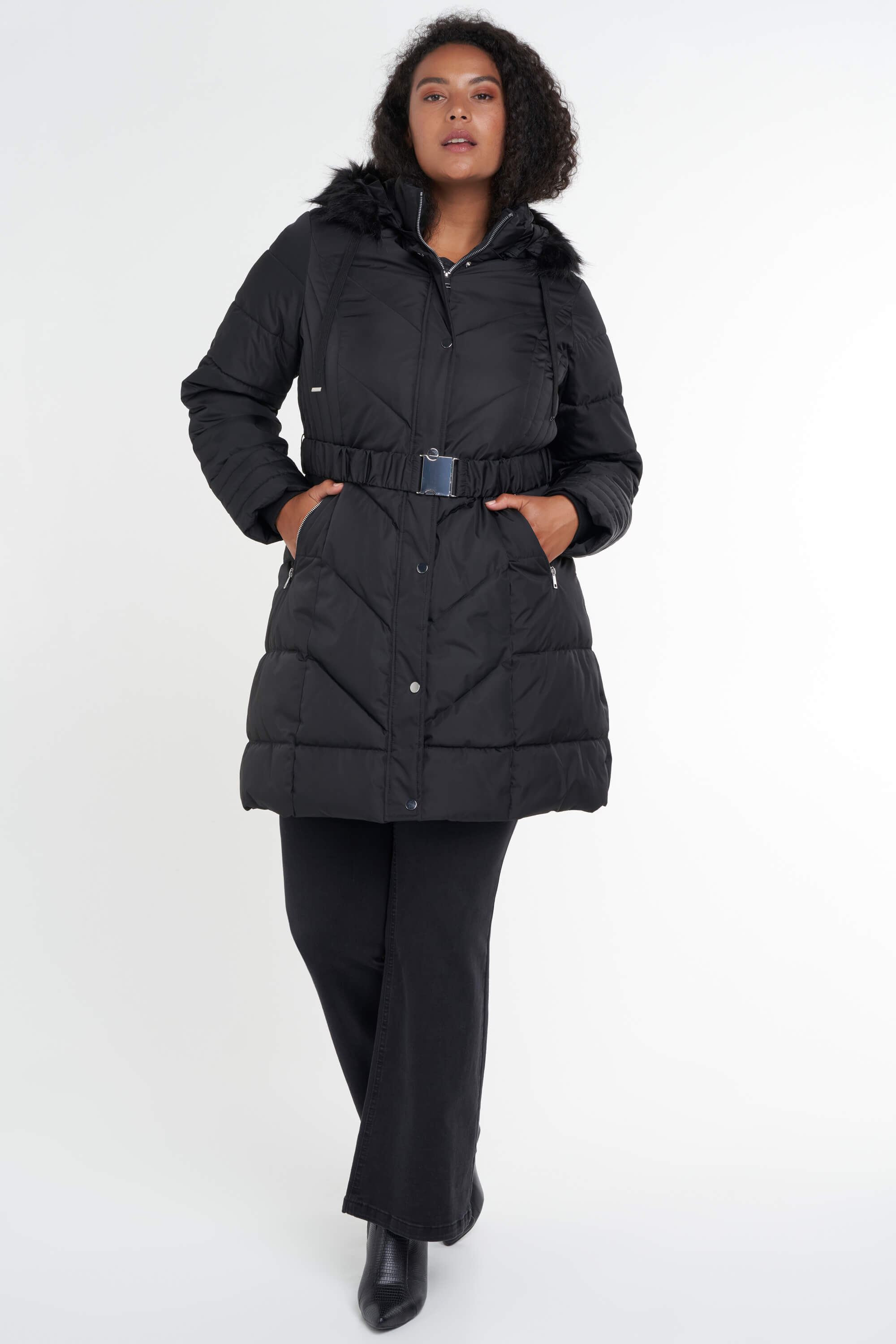 Chaqueta acolchada con cintur&oacute;n image number 6