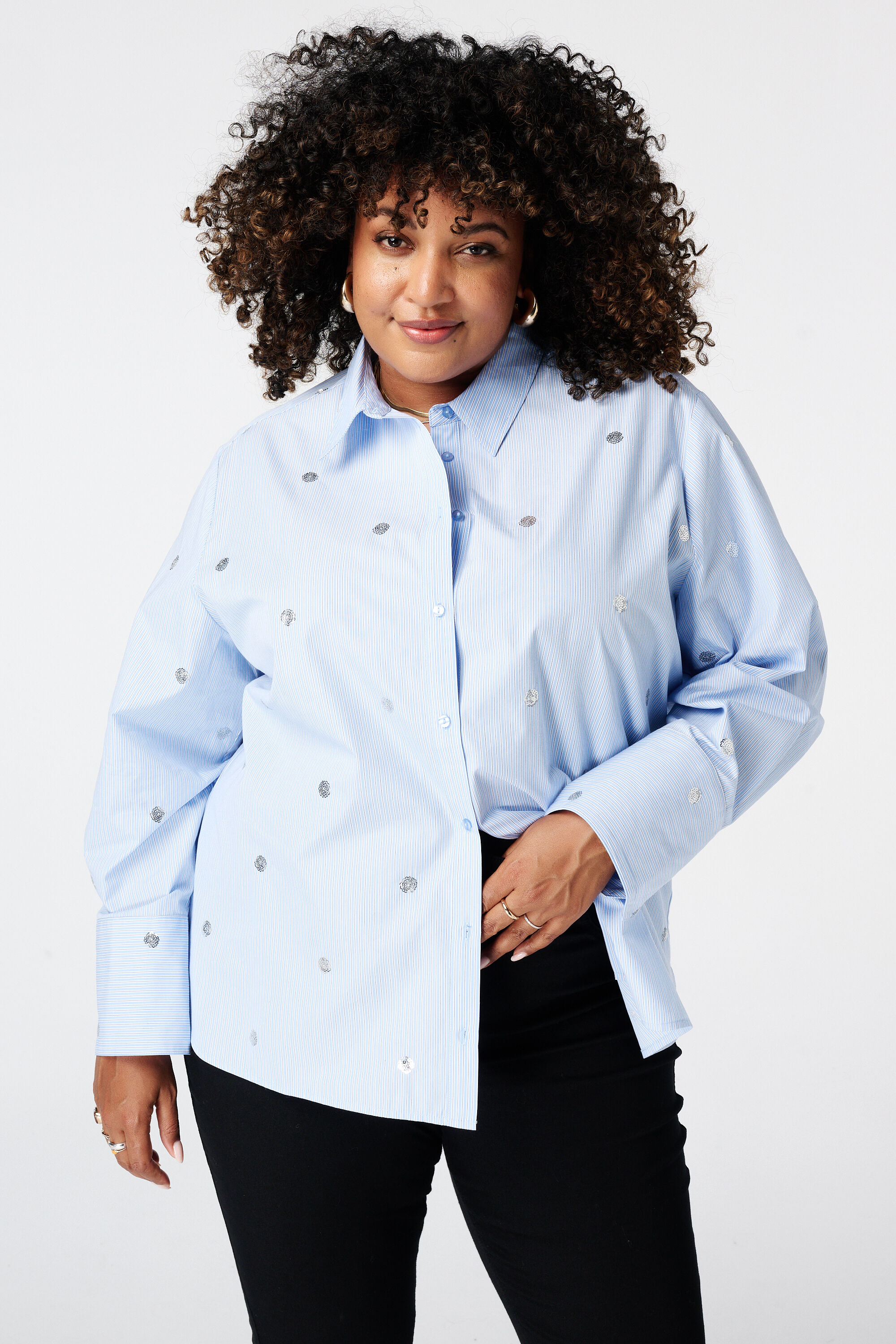 Blusa de rayas con perlas