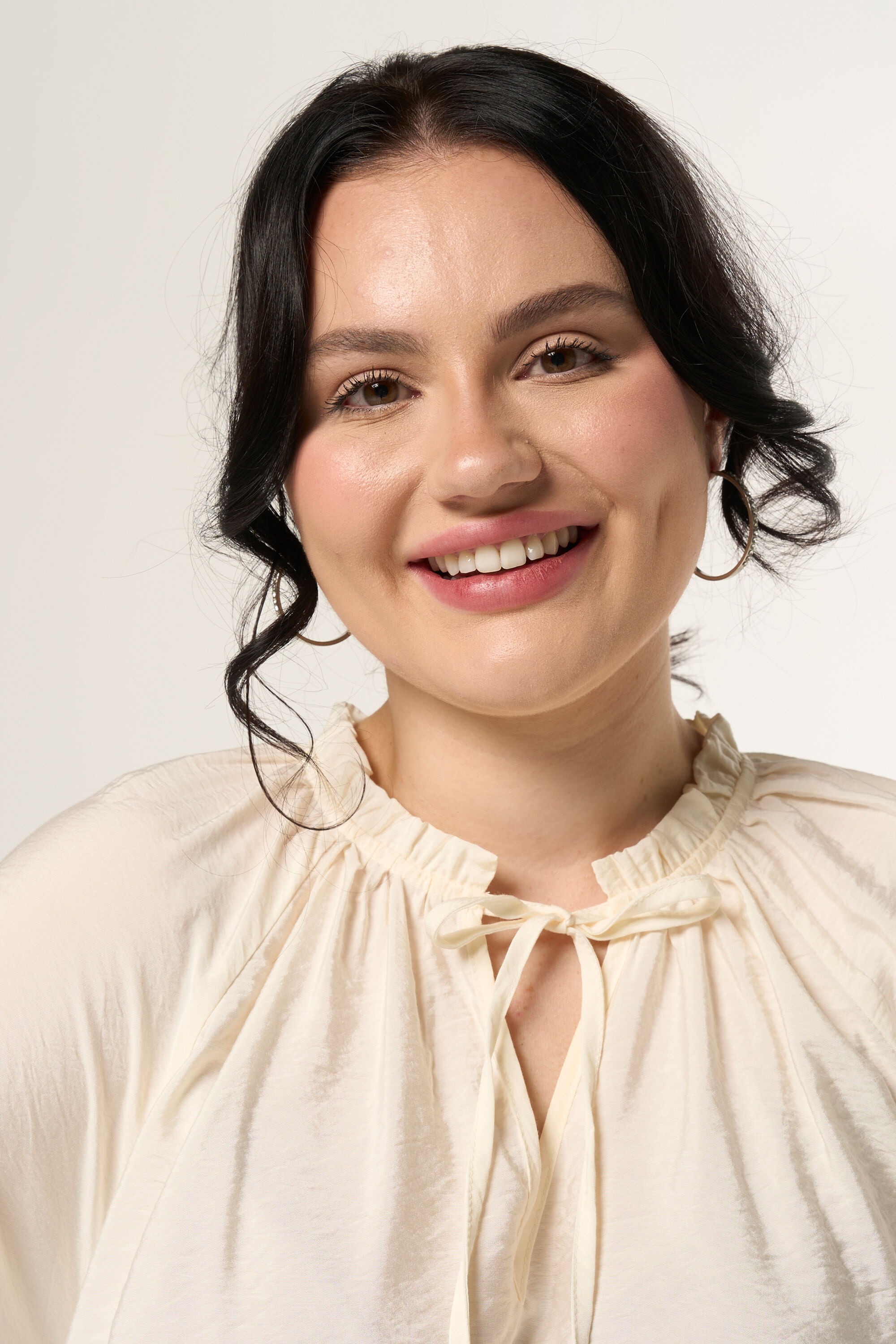 Blusa con cuello de pico image number 4