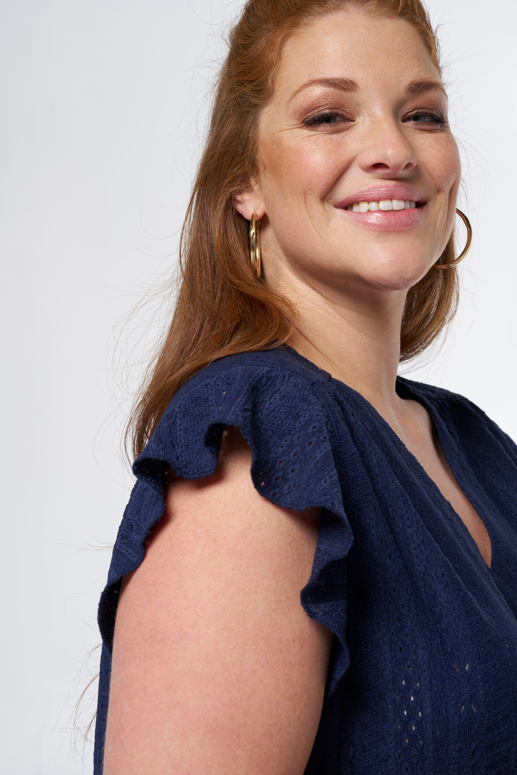 Top de ganchillo con lazo como detalle image number 6