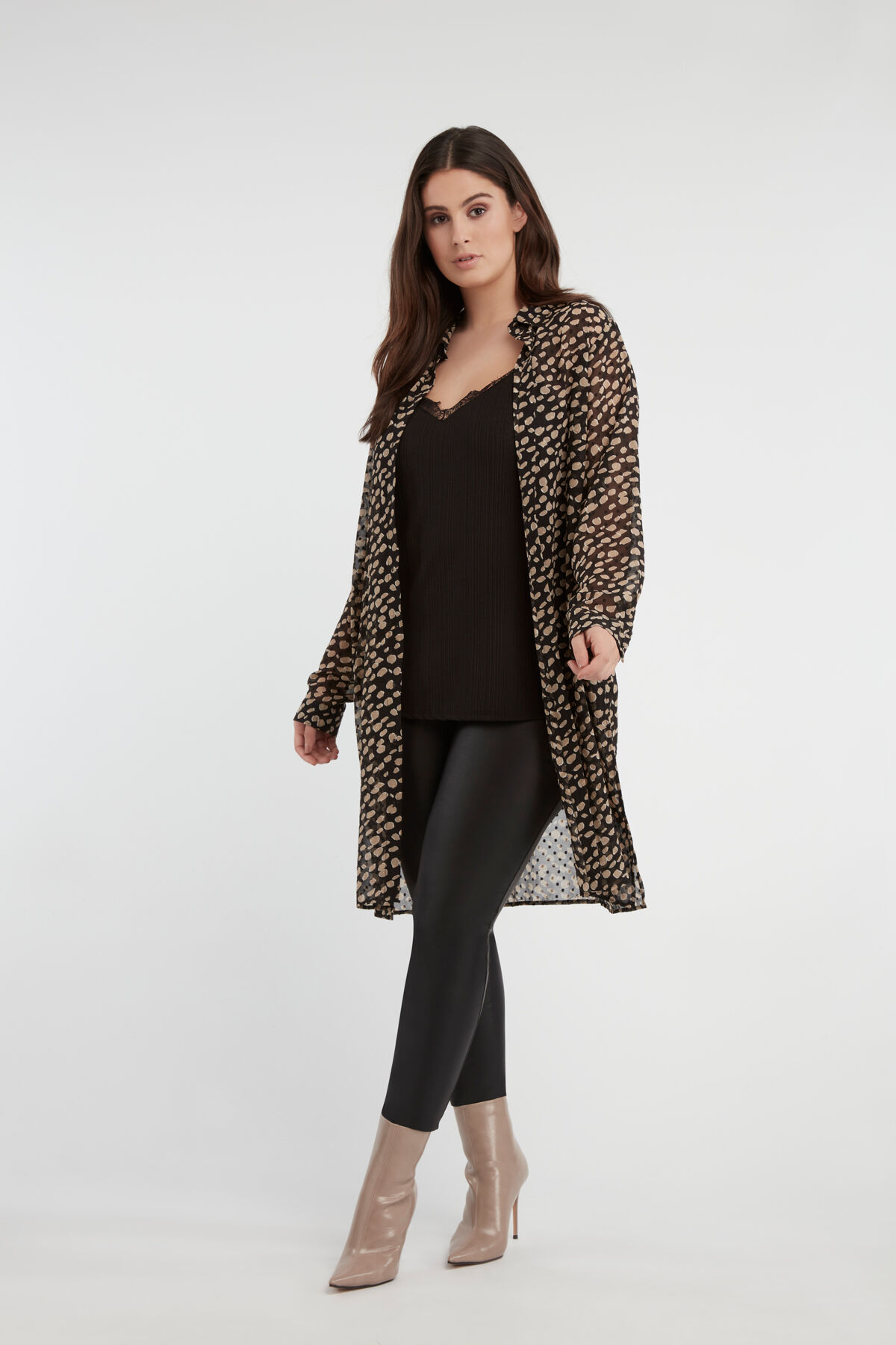 Blusa larga con estampado image number 3