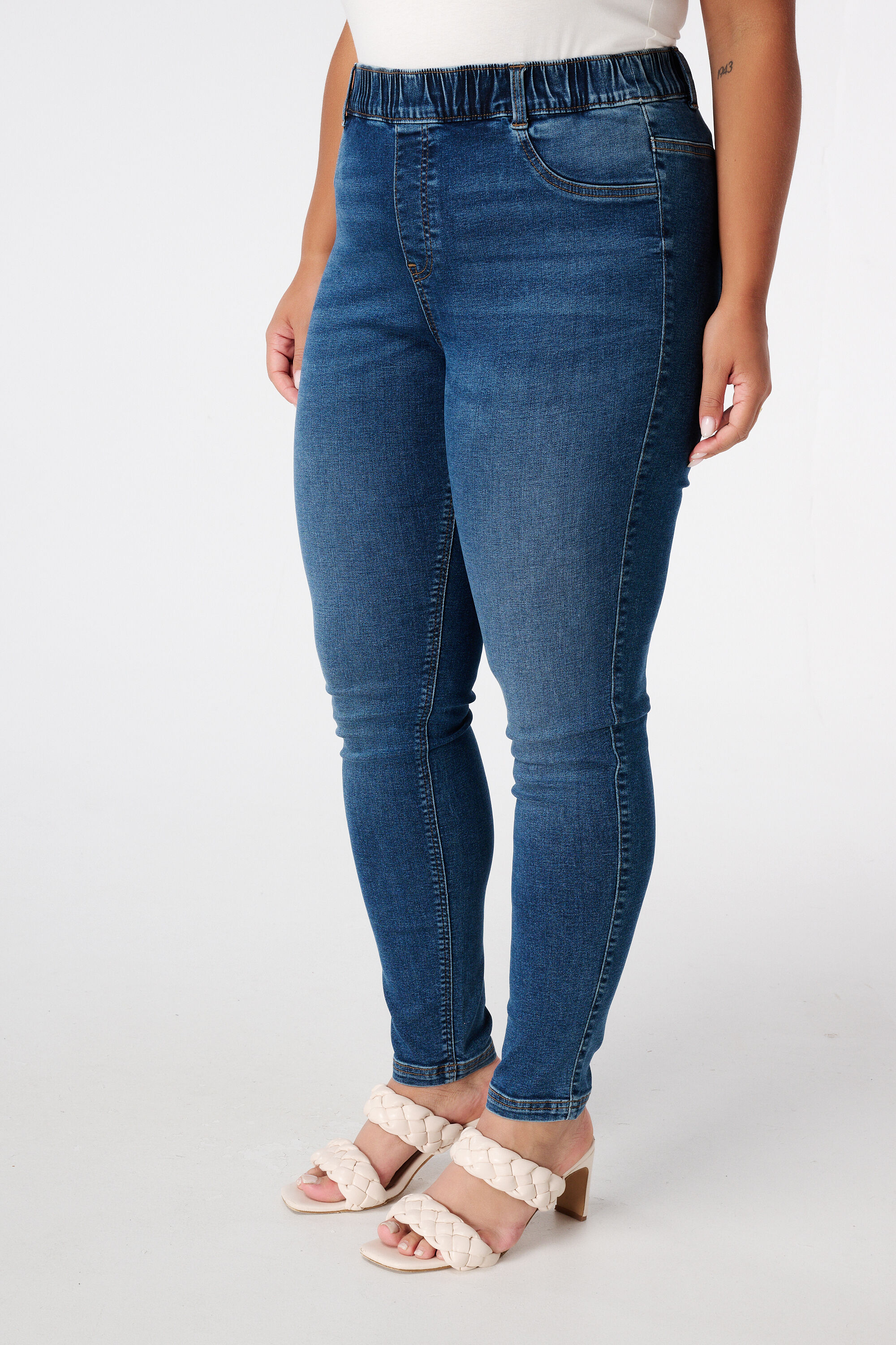 Treggings con aspecto denim image number 5