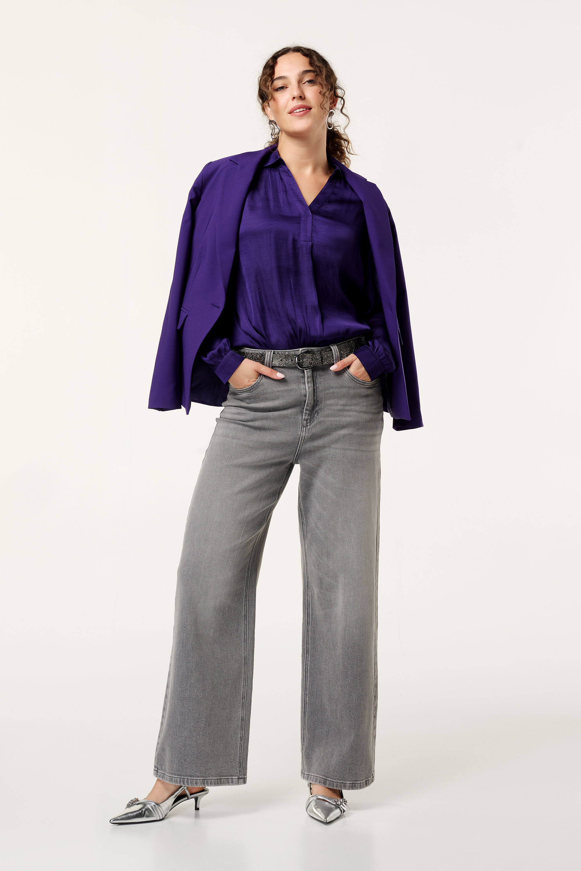 Blazer con cierre de botones image number 5