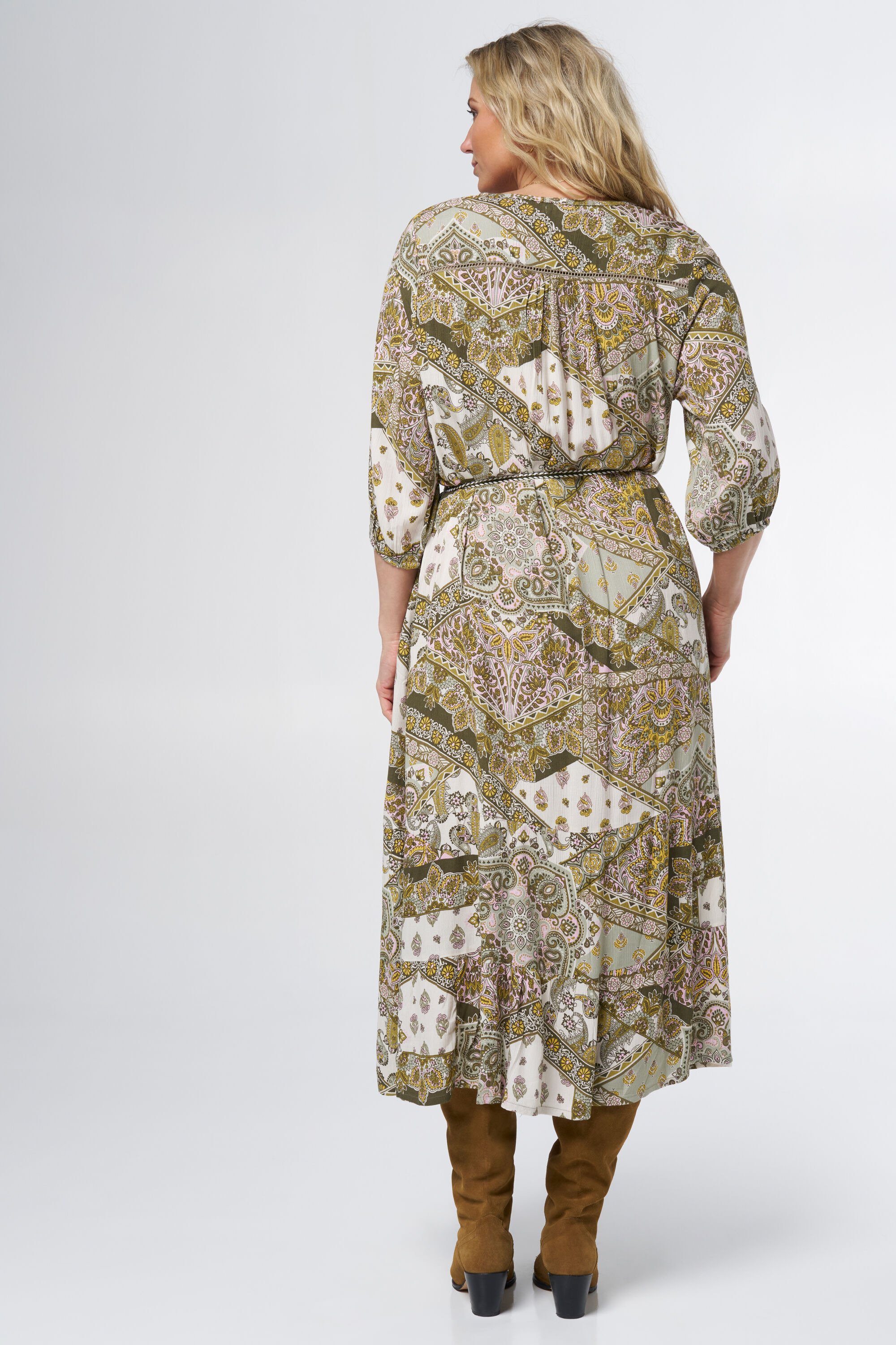 Vestido con estampado image number 3