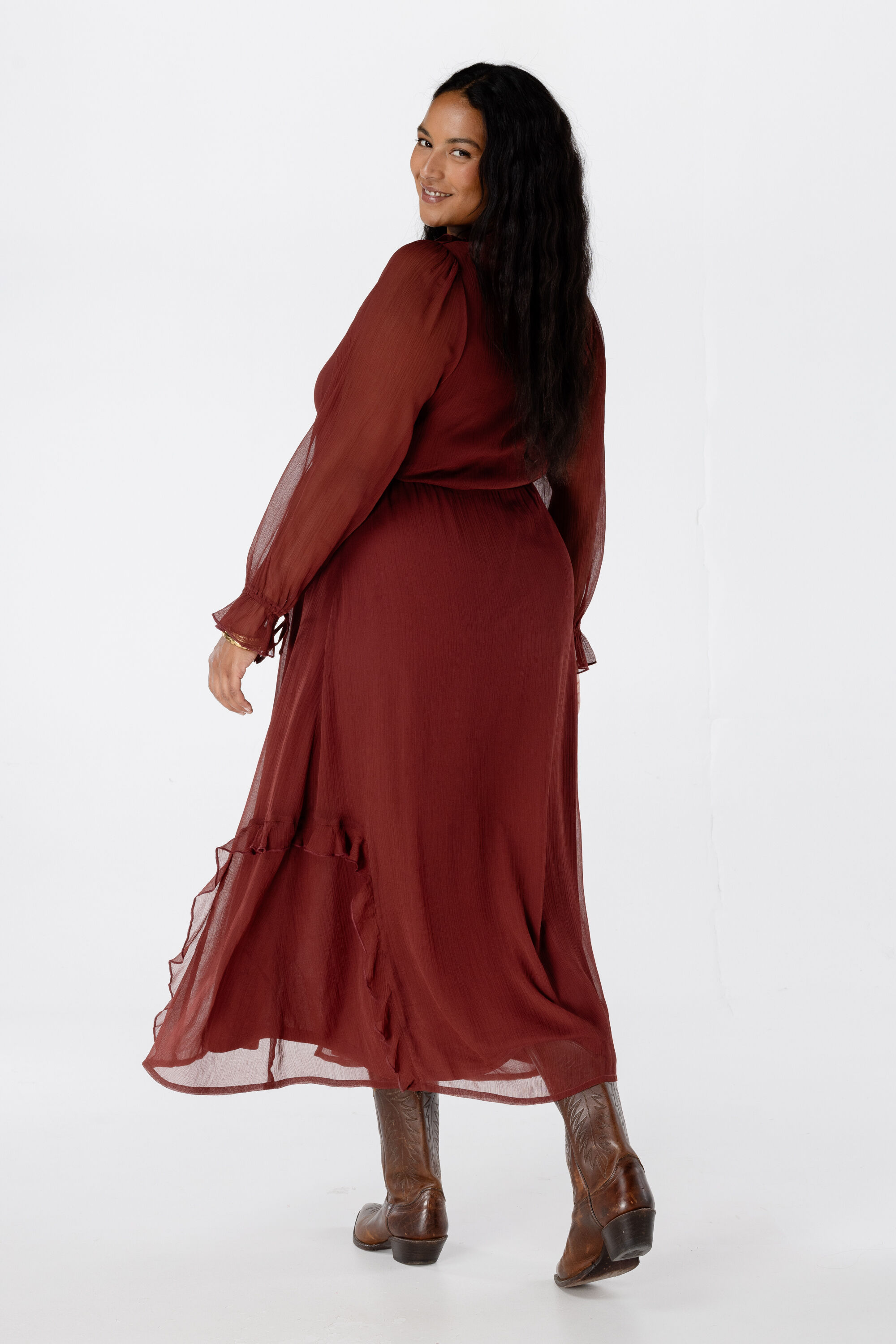 Vestido con volantes image number 3