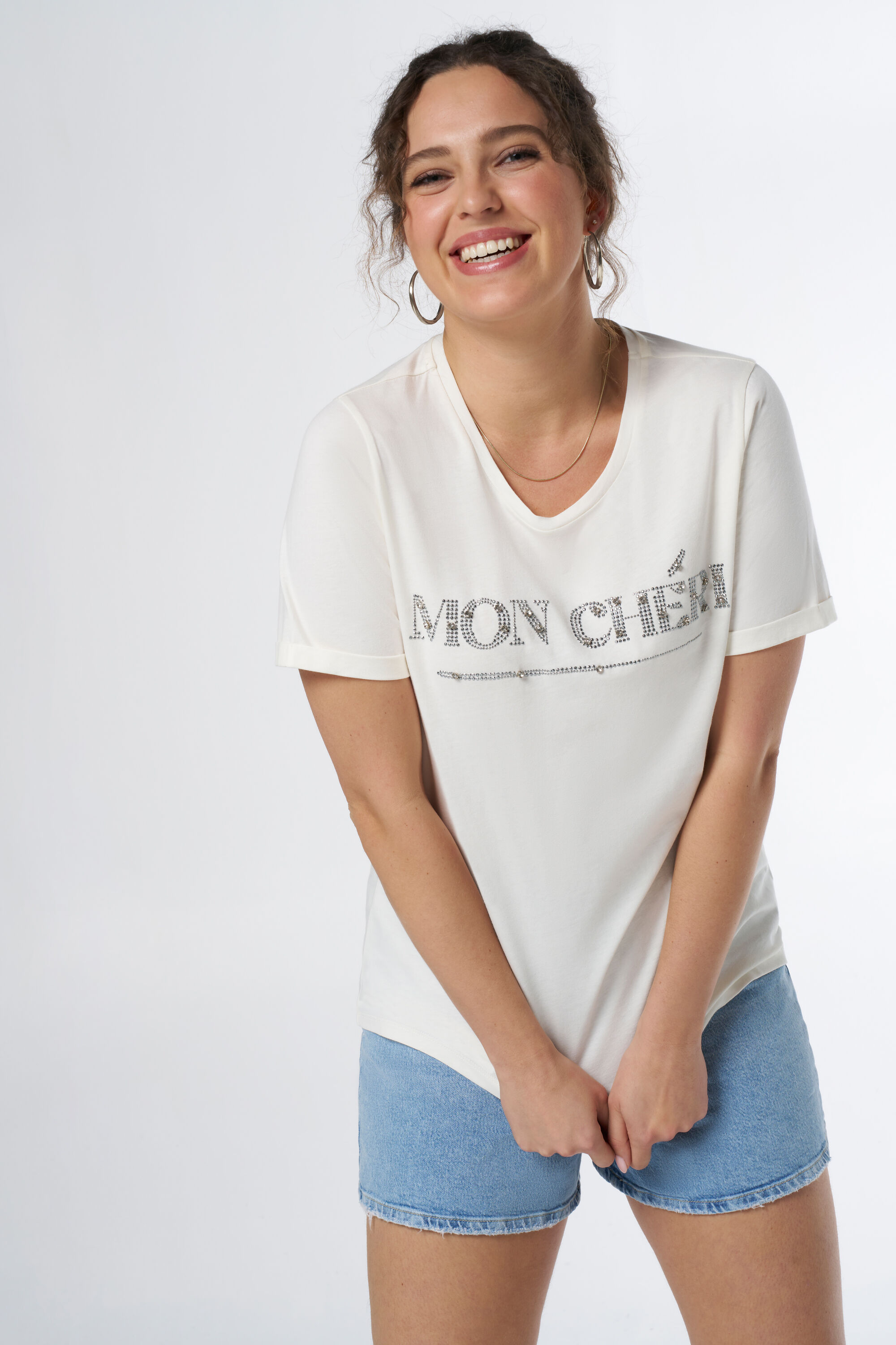 Camiseta con brillantes image number 5