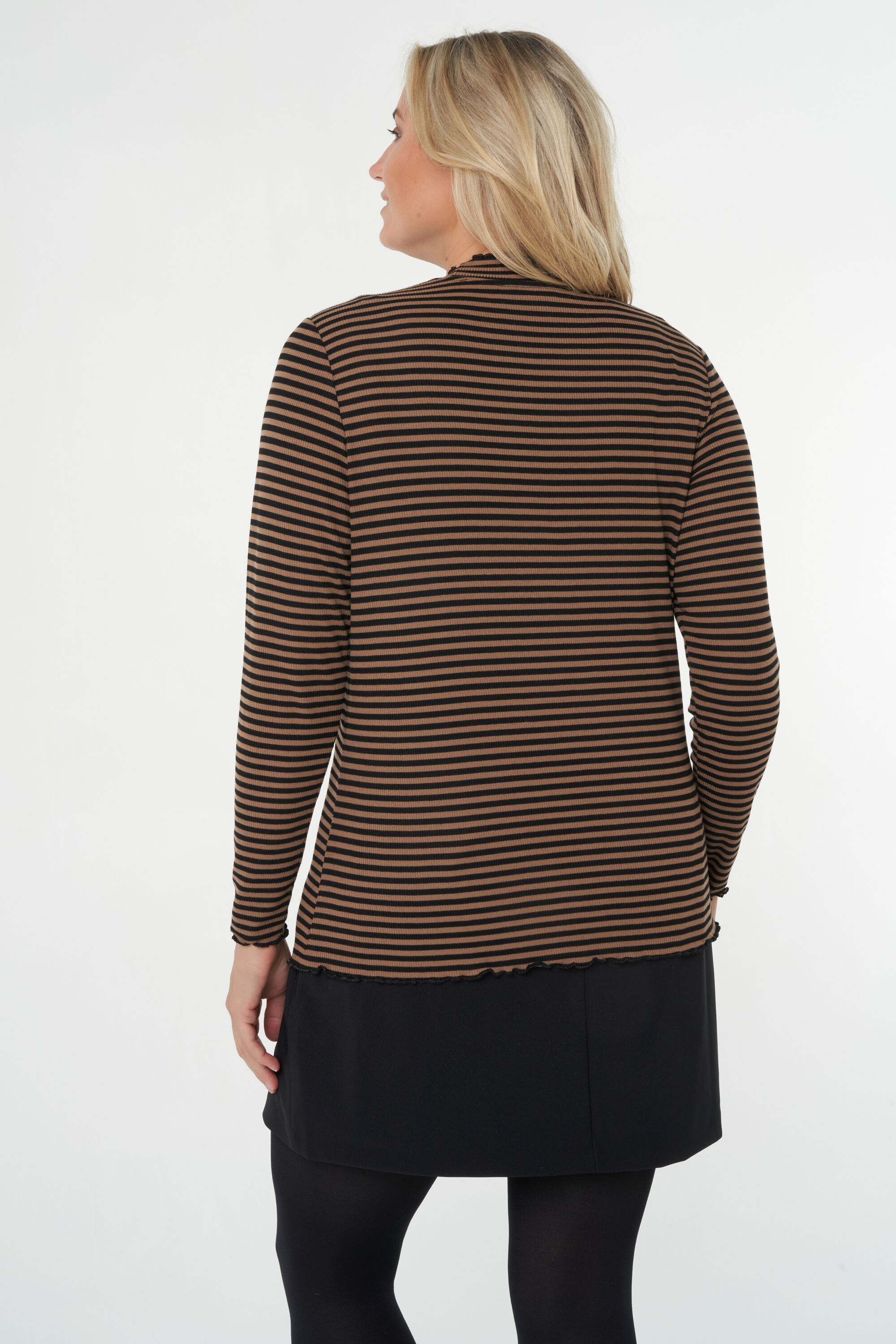 Top de cuello alto image number 3