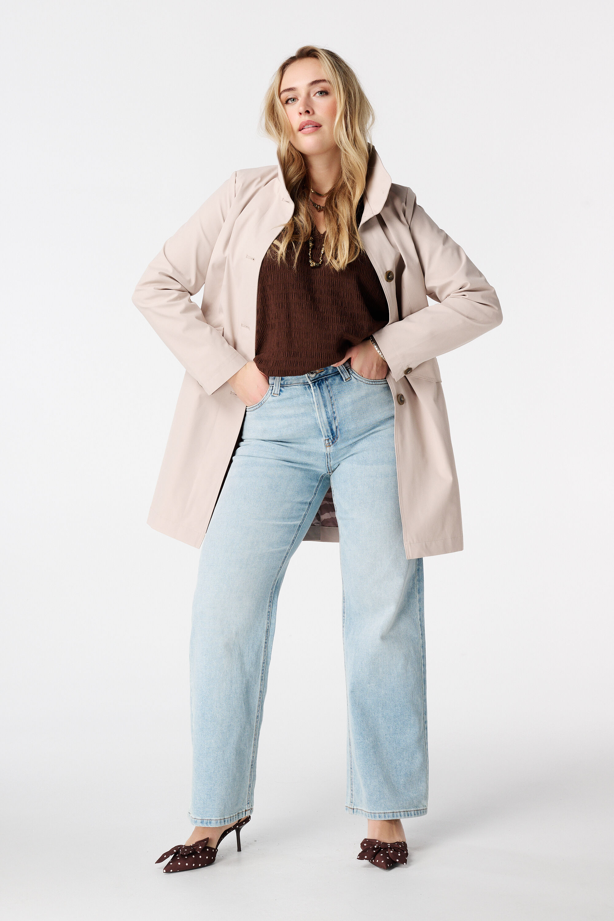 Gabardina de largo medio image number 5