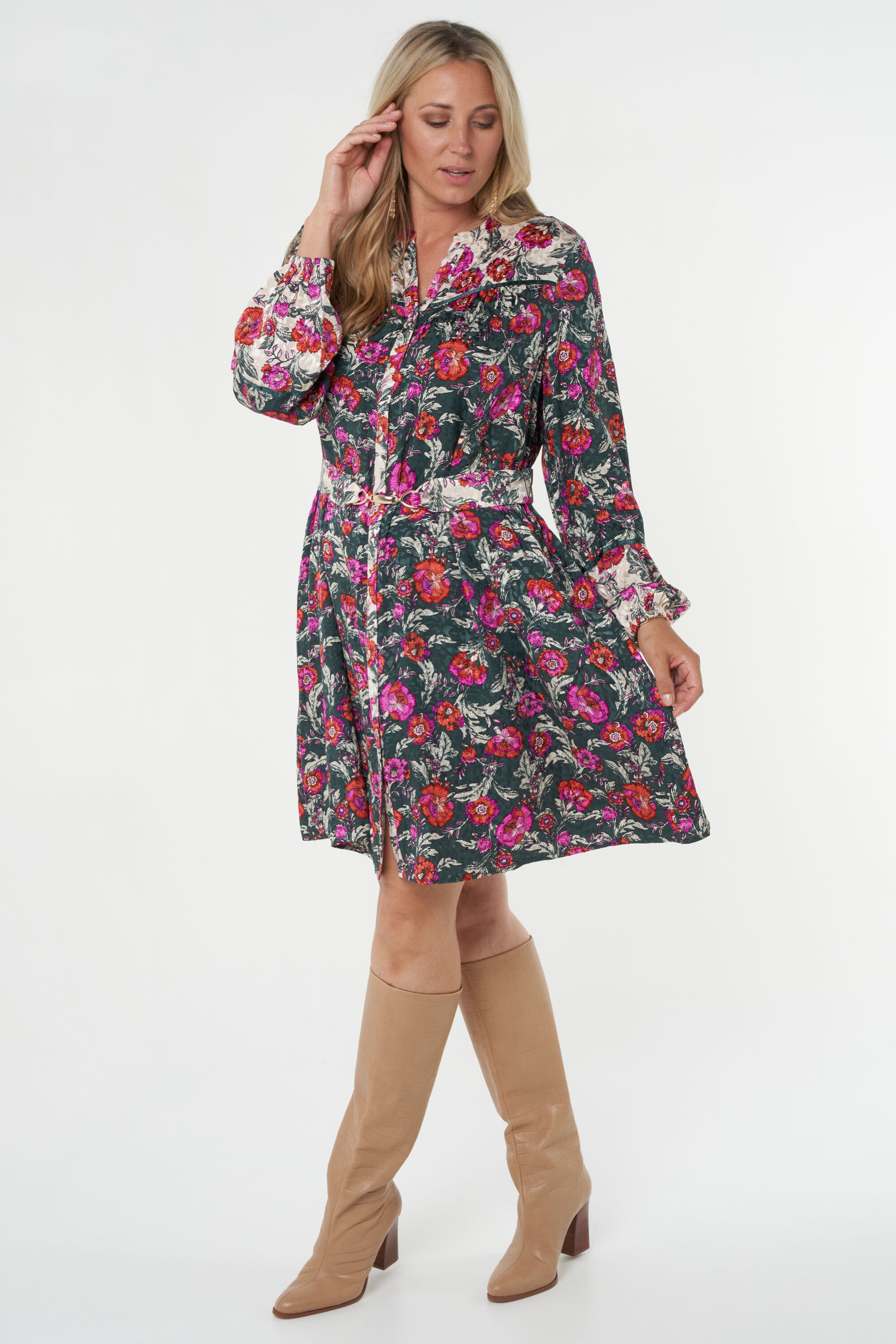 Vestido con cinto a juego image number 7