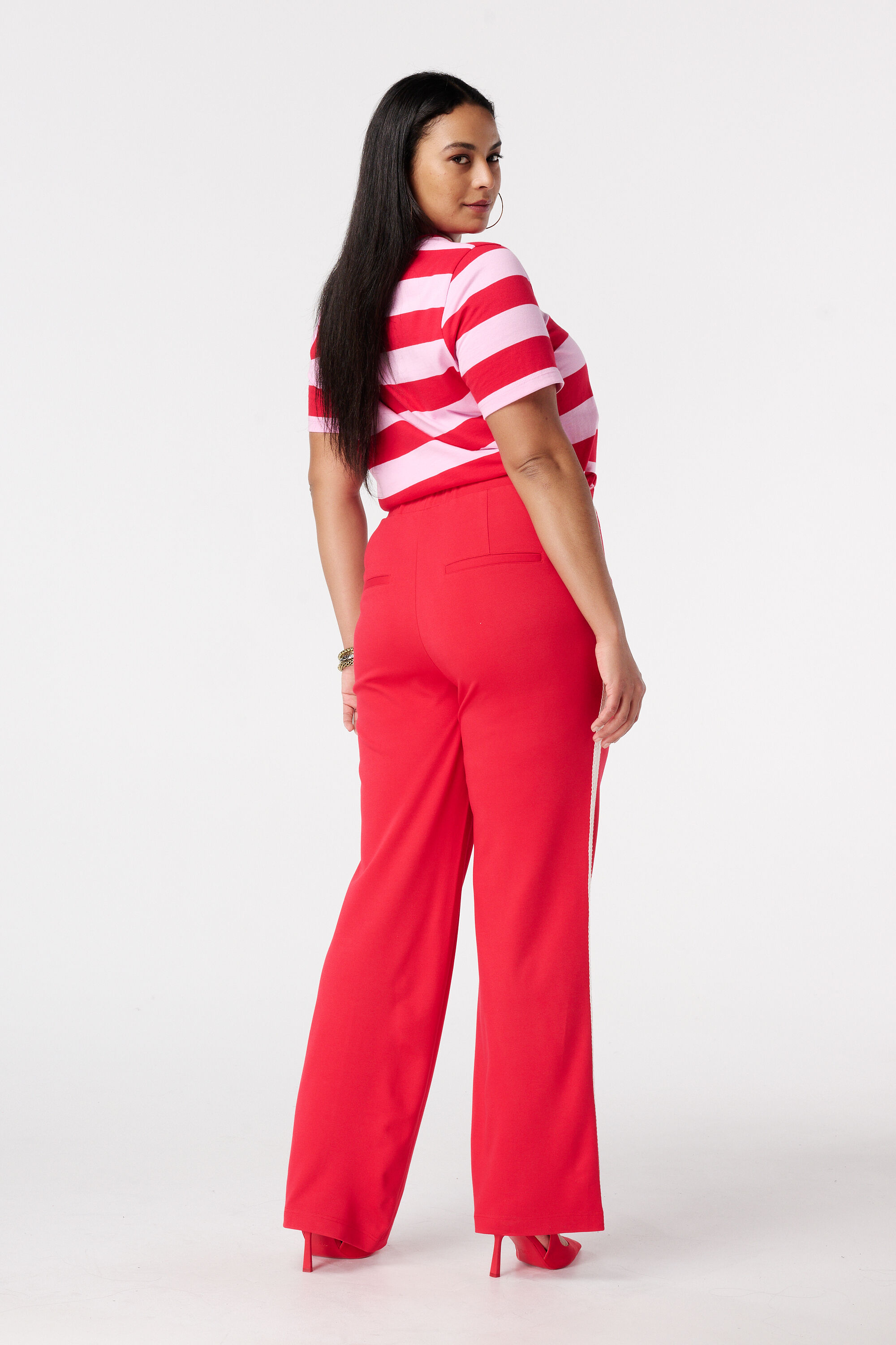 Pantalones con raya lateral image number 3