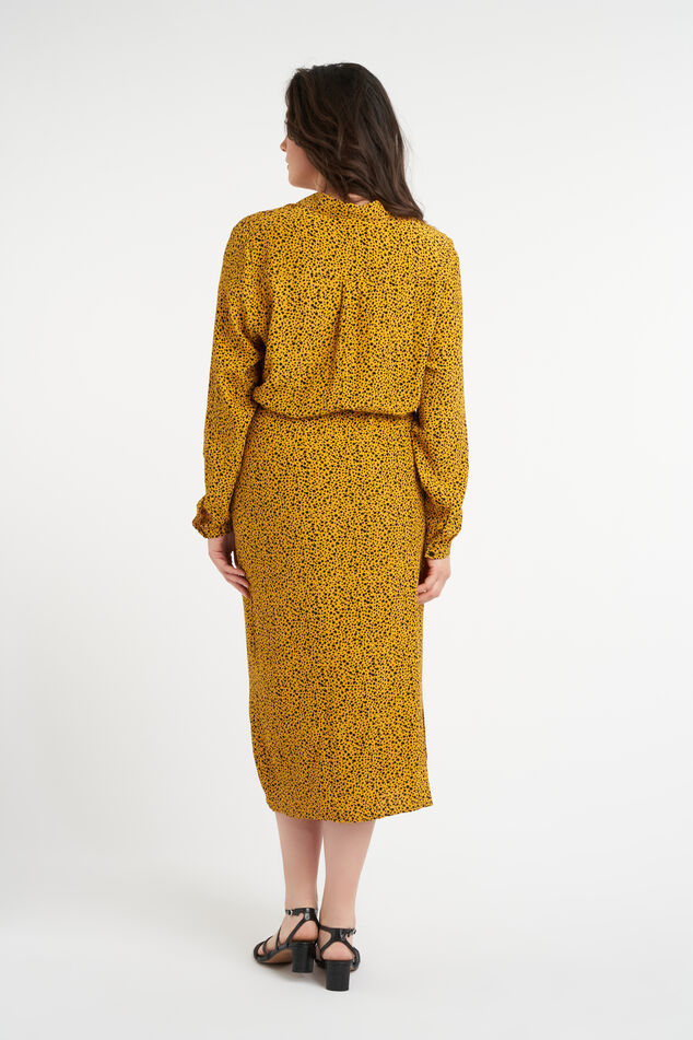 Vestido largo con cinto atado image number 3