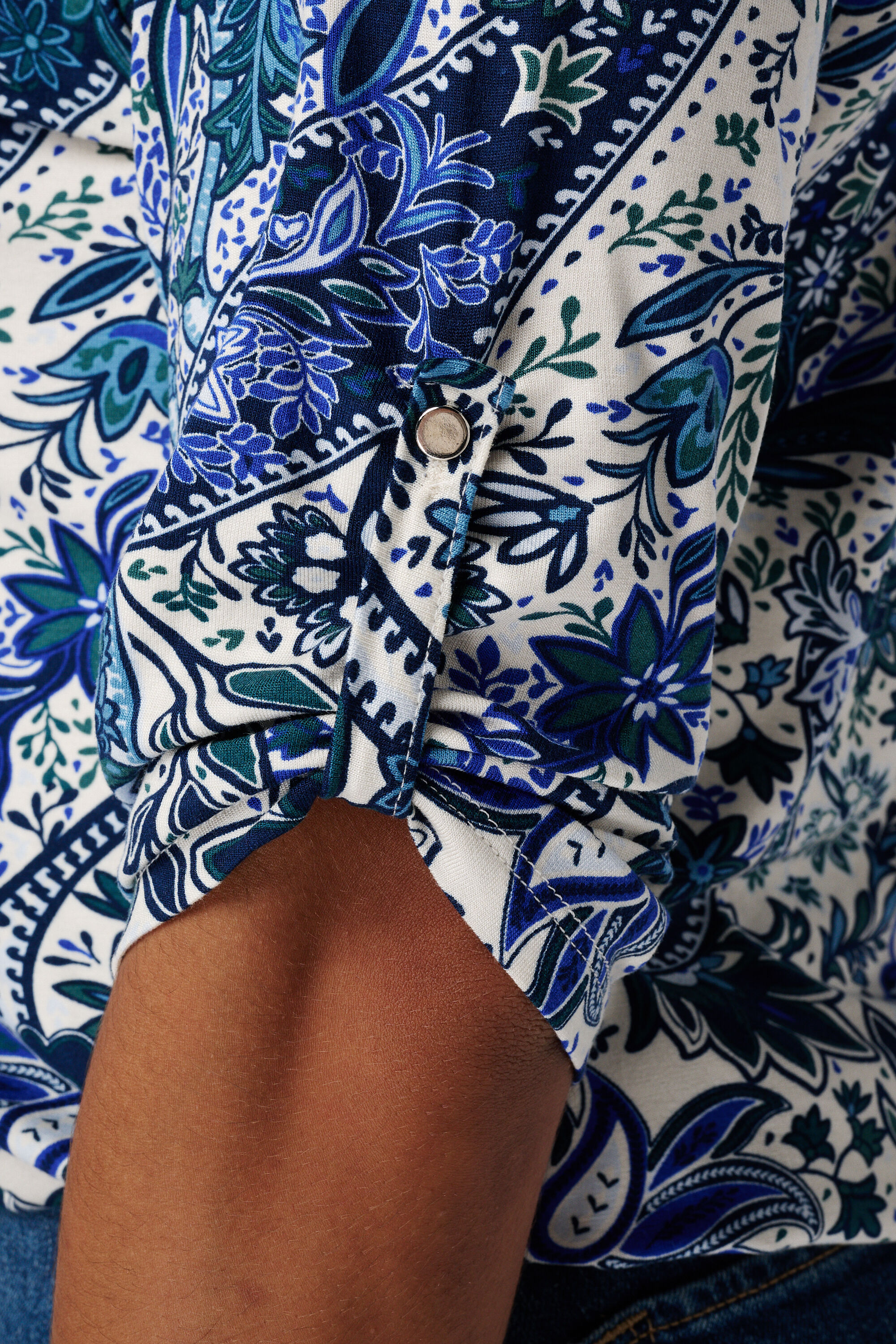 Top con estampado image number 6