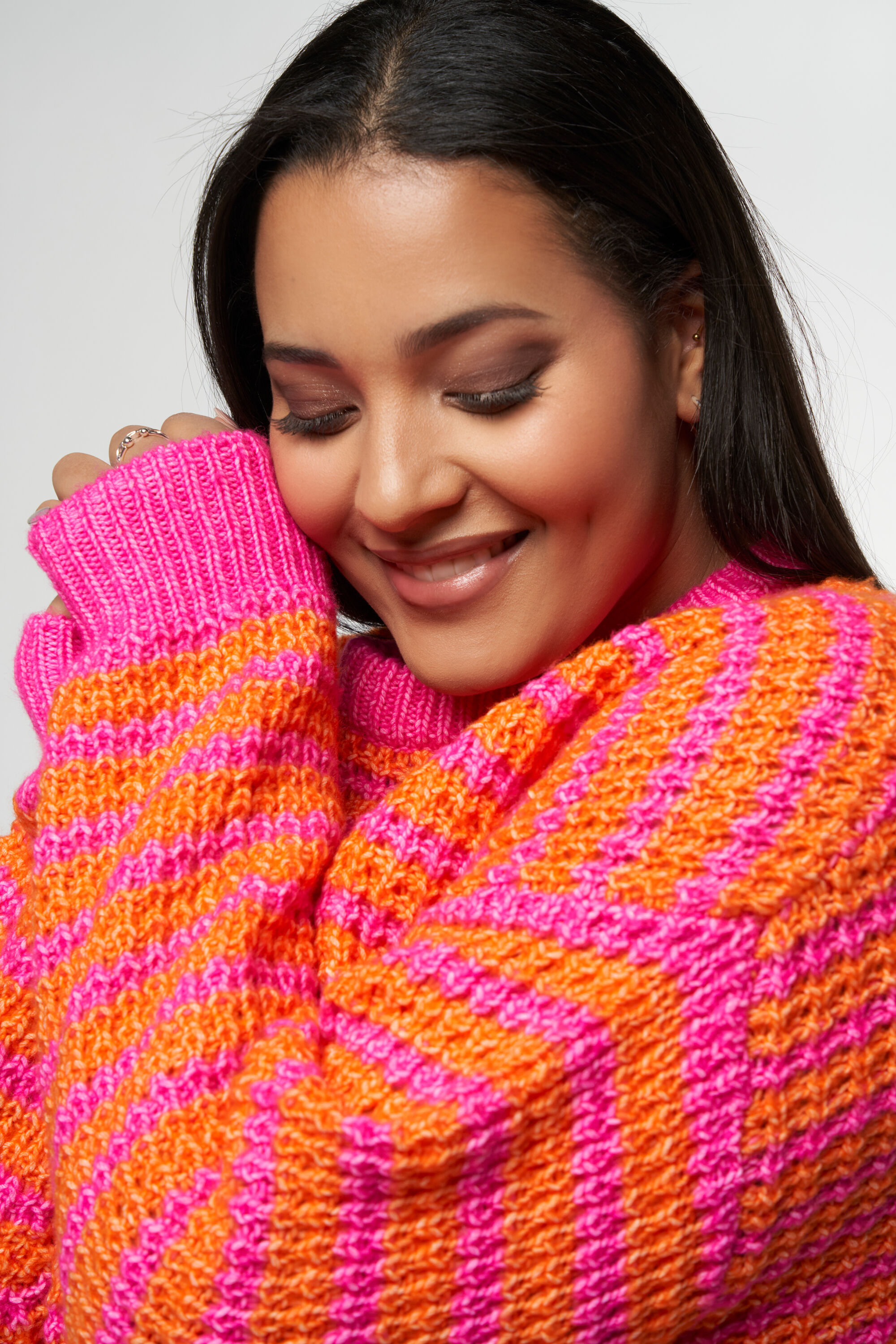 Su&eacute;ter de punto de dos tonos image number 4