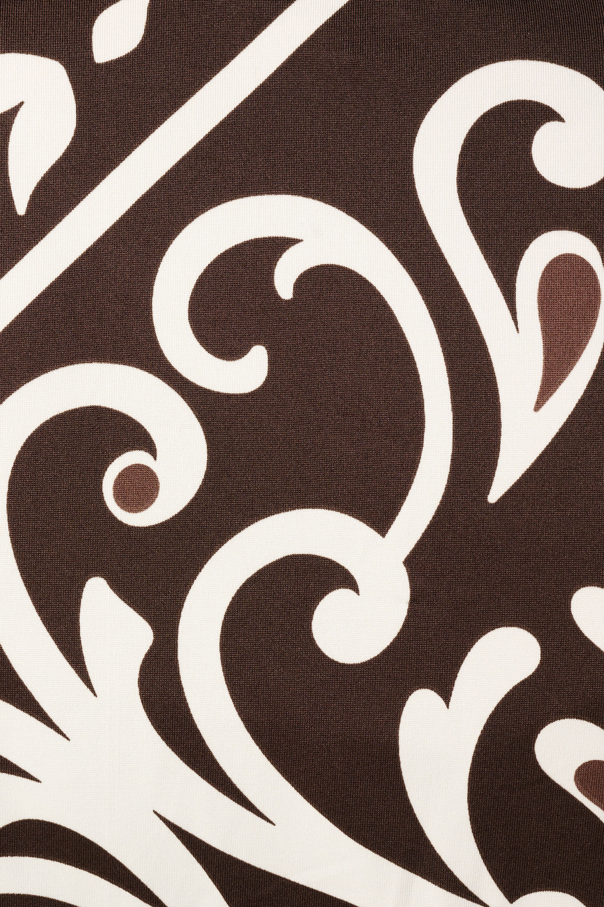 Top con estampado image number 6