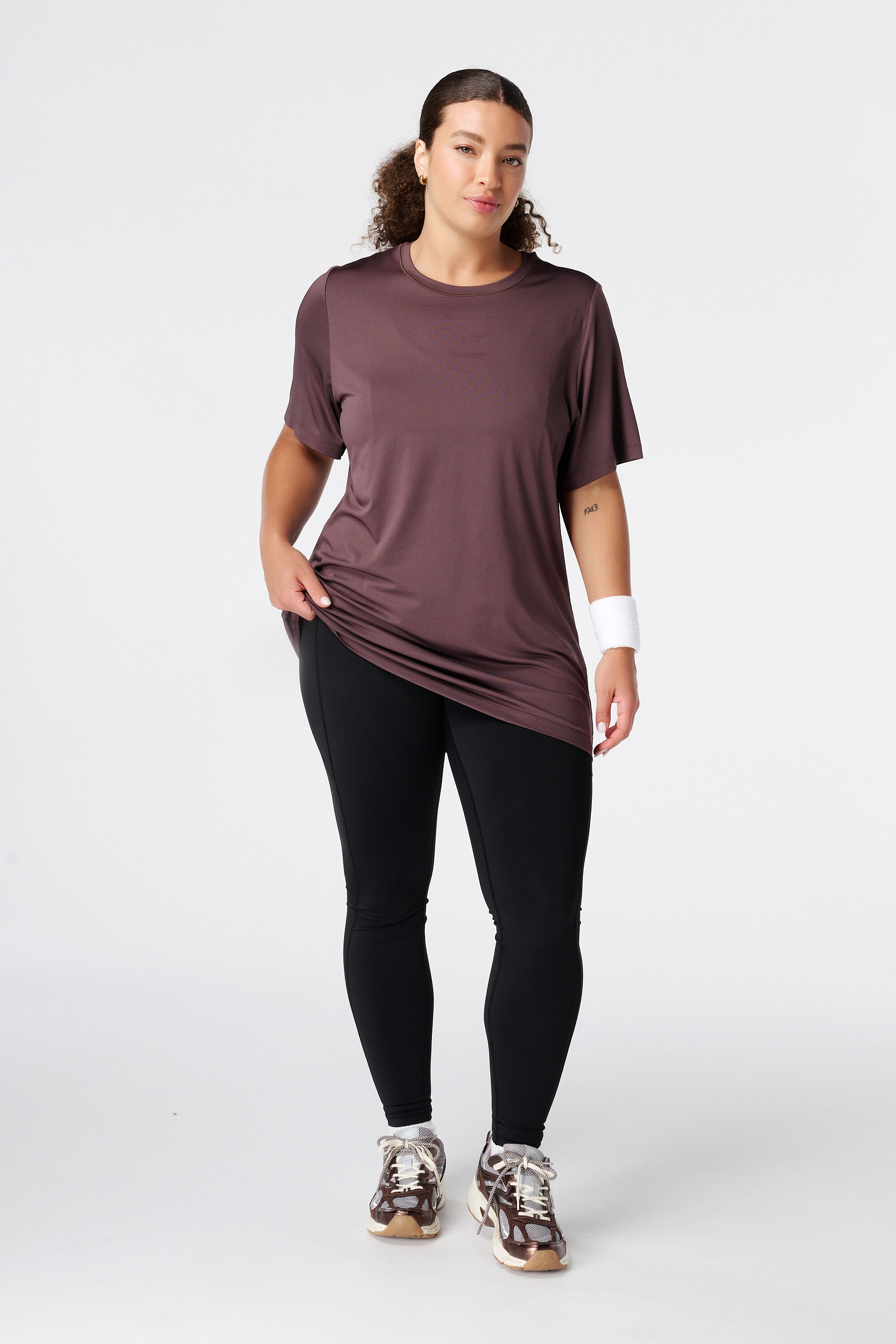 Camiseta deportiva larga image number 5