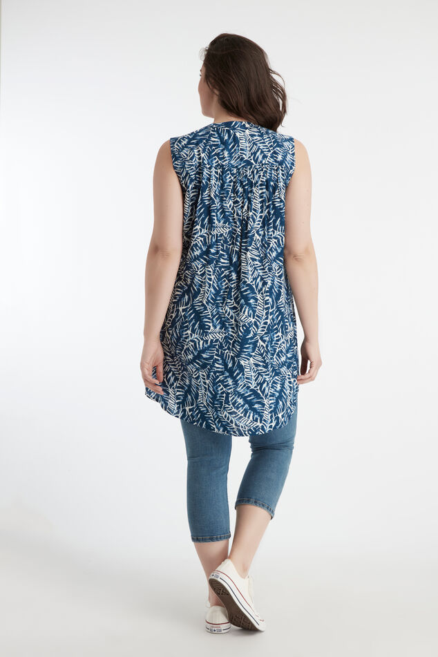 Blusa de encaje sin mangas image number 4