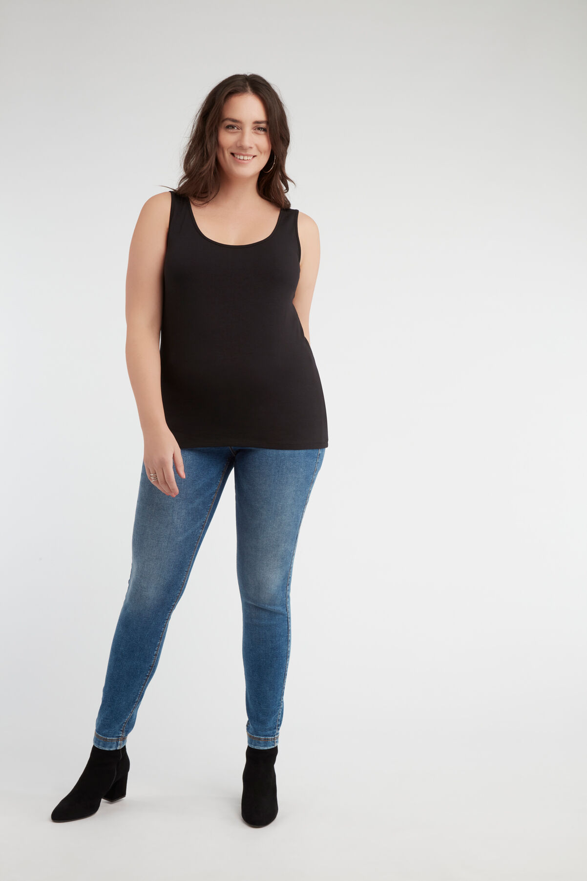 Pack de dos tops de algod&oacute;n image number 5