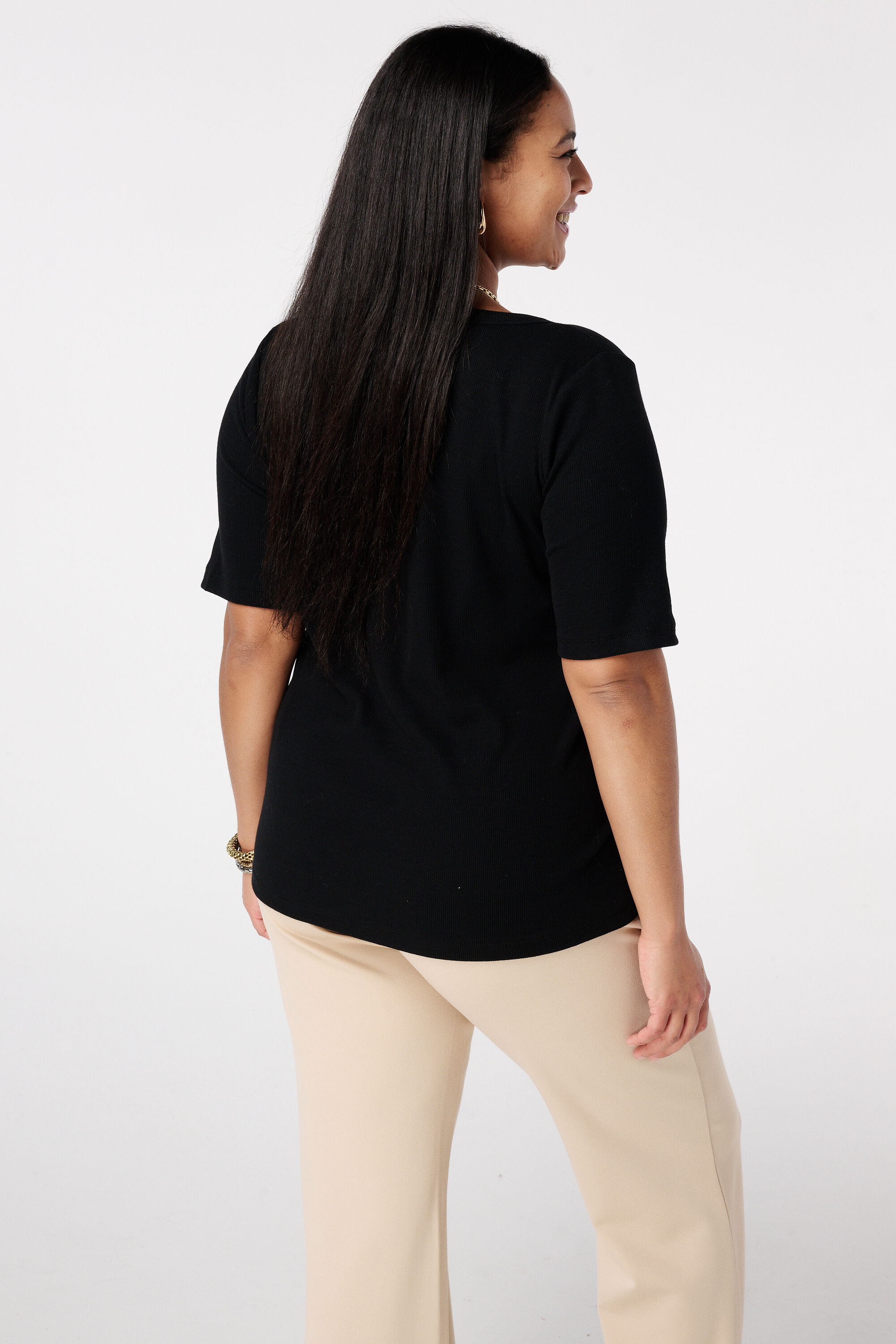 Top de canal&eacute; con escote en V image number 3